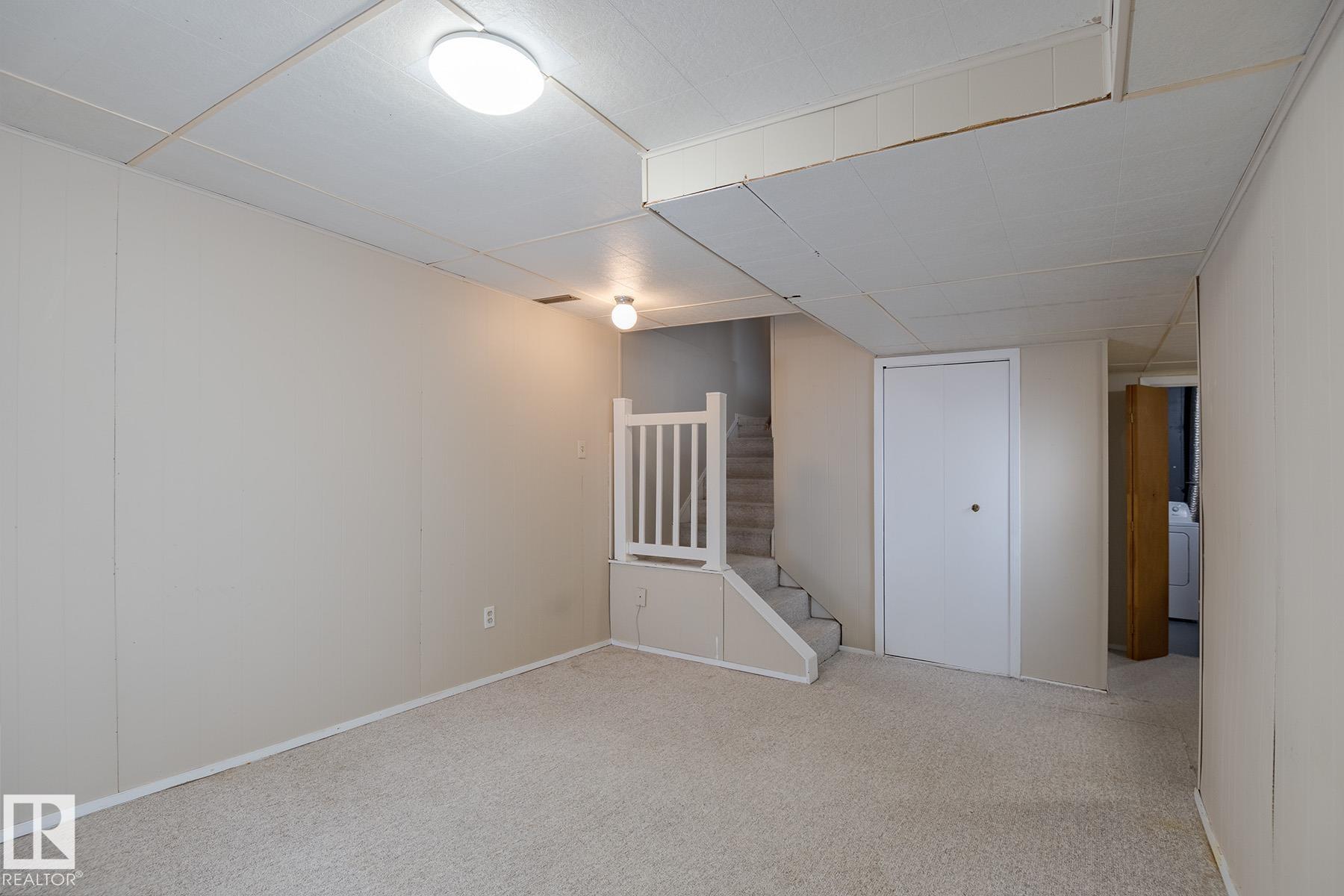 Photo 34 at 37 Woodvale Village NW, Greenview, Edmonton