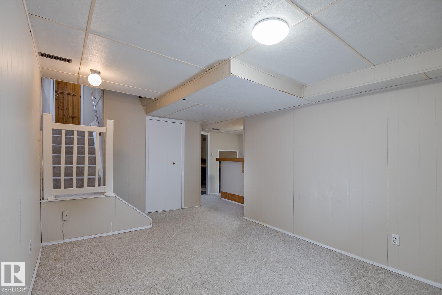 Photo 35 at 37 Woodvale Village NW, Greenview, Edmonton