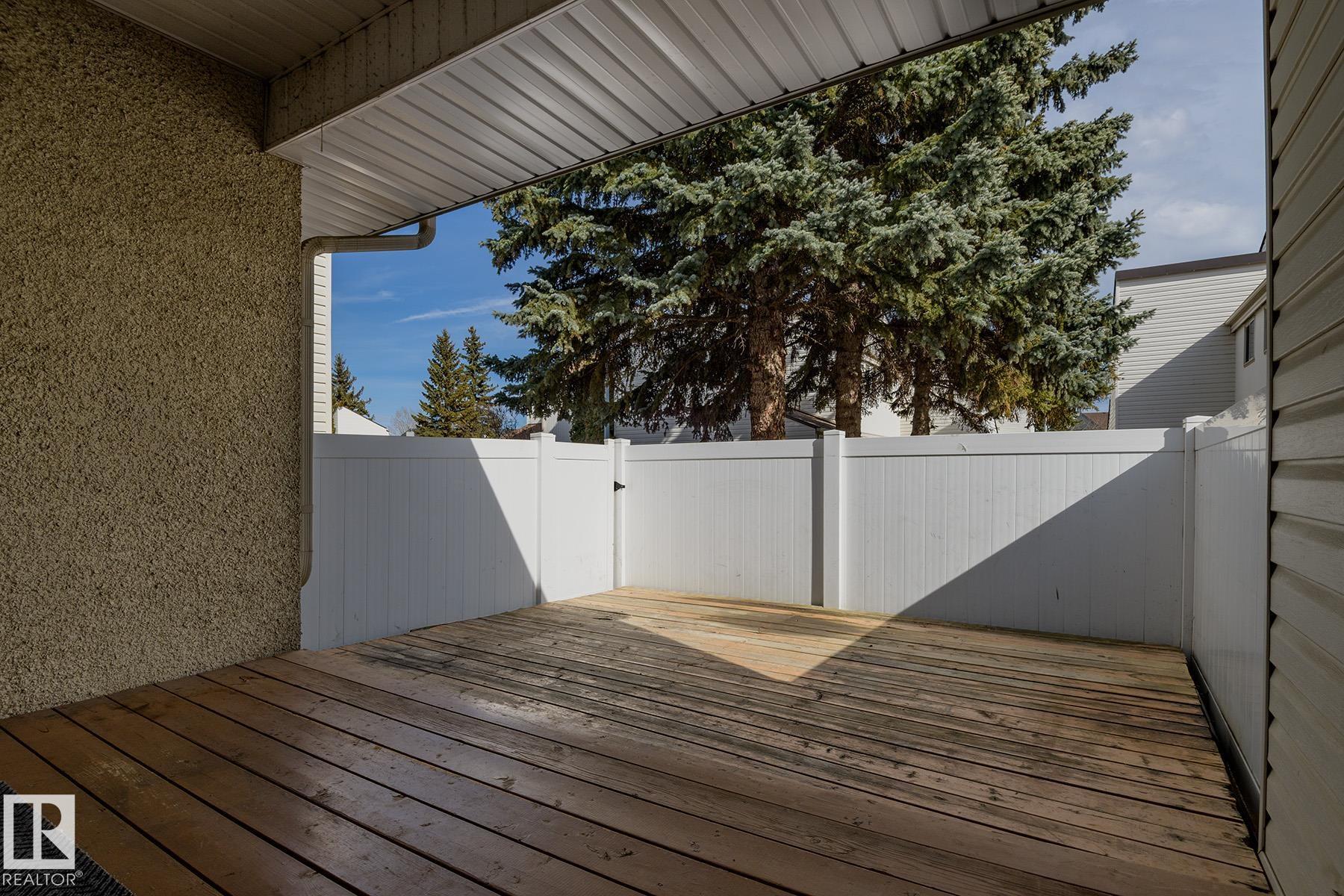 Picture for 37 WOODVALE VG NW