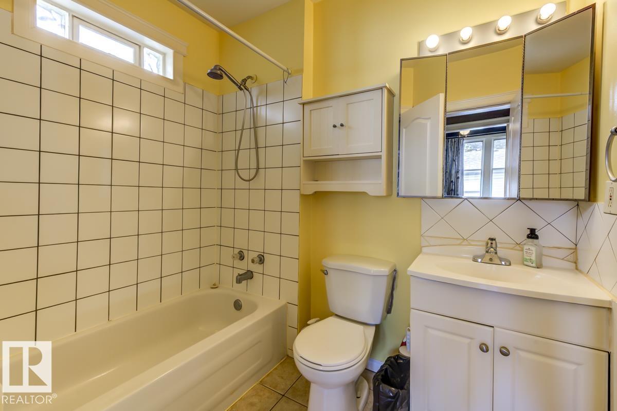 Photo 20 at 6015 106 Street NW, Pleasantview, Edmonton