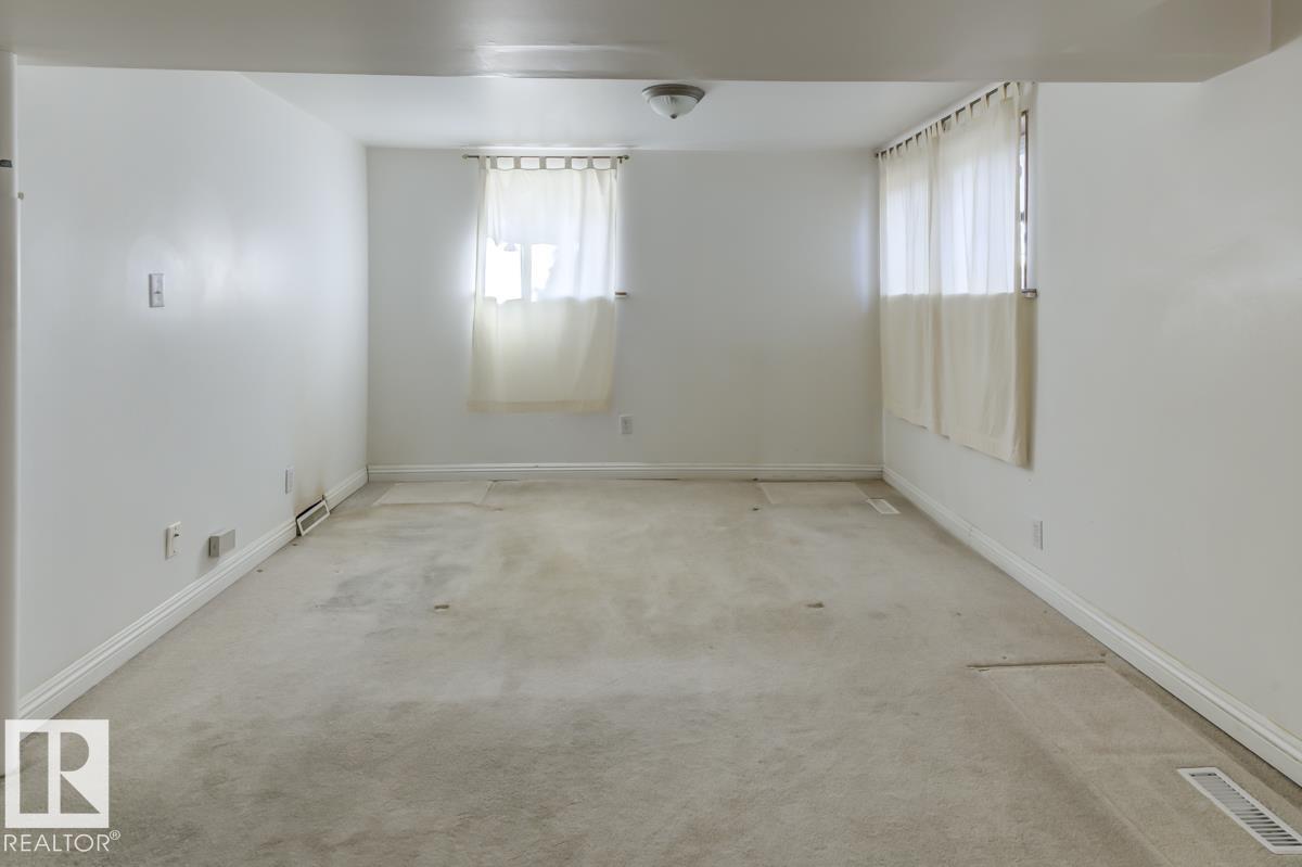 Photo 24 at 6015 106 Street NW, Pleasantview, Edmonton