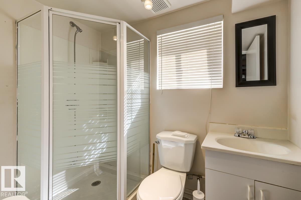 Photo 32 at 6015 106 Street NW, Pleasantview, Edmonton