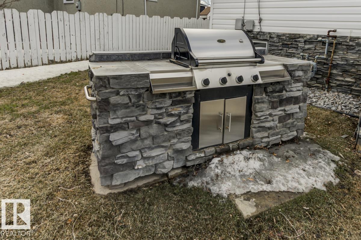 Photo 38 at 6015 106 Street NW, Pleasantview, Edmonton