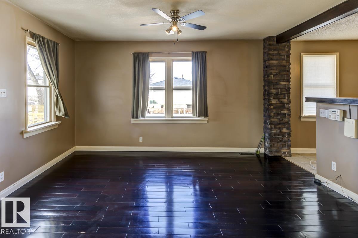 Photo 9 at 6015 106 Street NW, Pleasantview, Edmonton