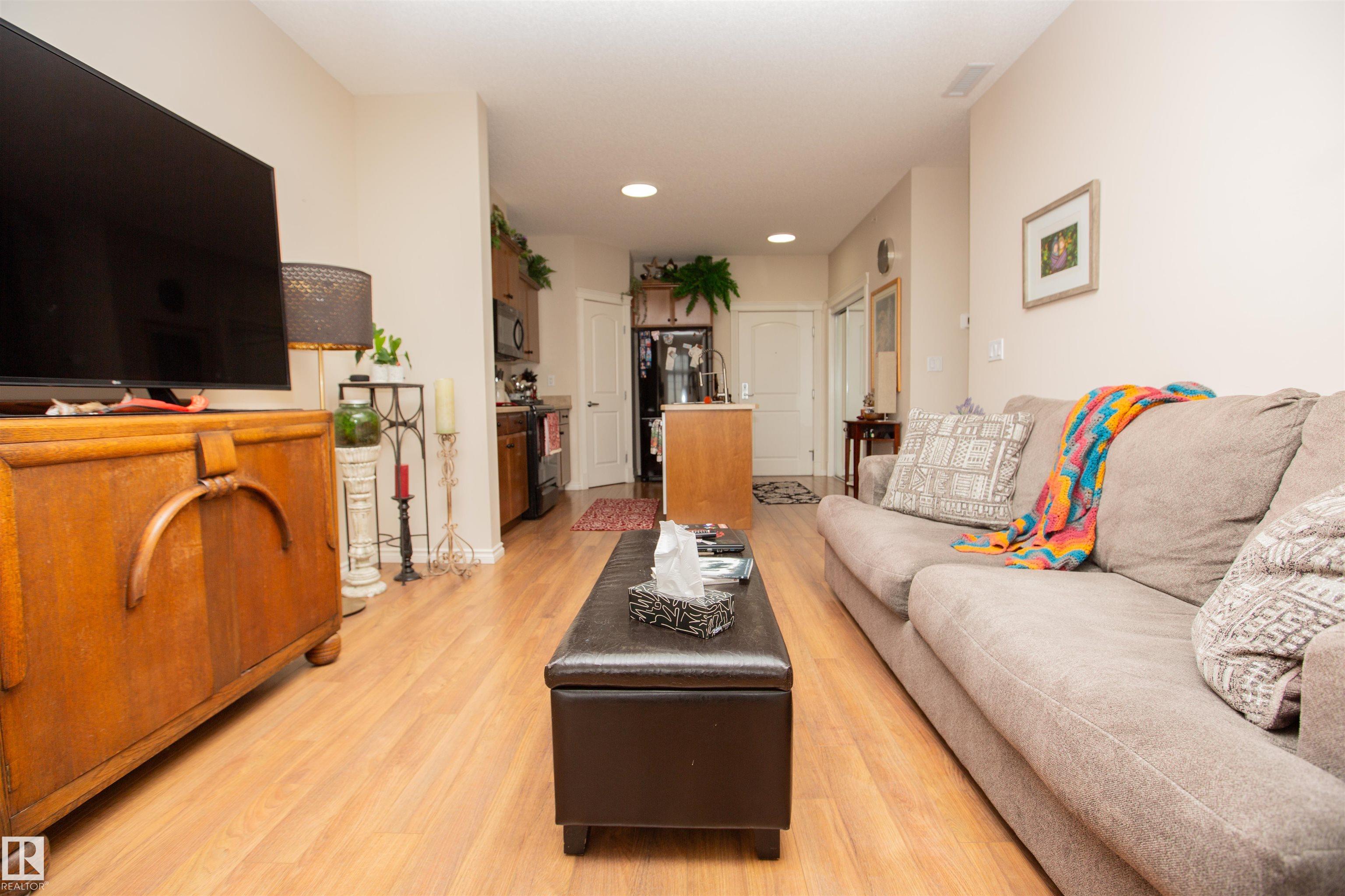 Photo 10 at 404 - 9820 165 Street NW, Glenwood, Edmonton