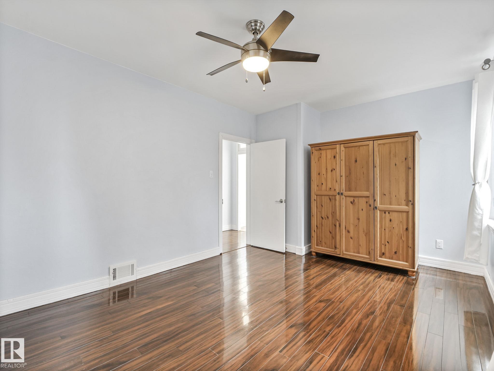 Photo 15 at 12141 96 Street NW, Alberta Avenue, Edmonton