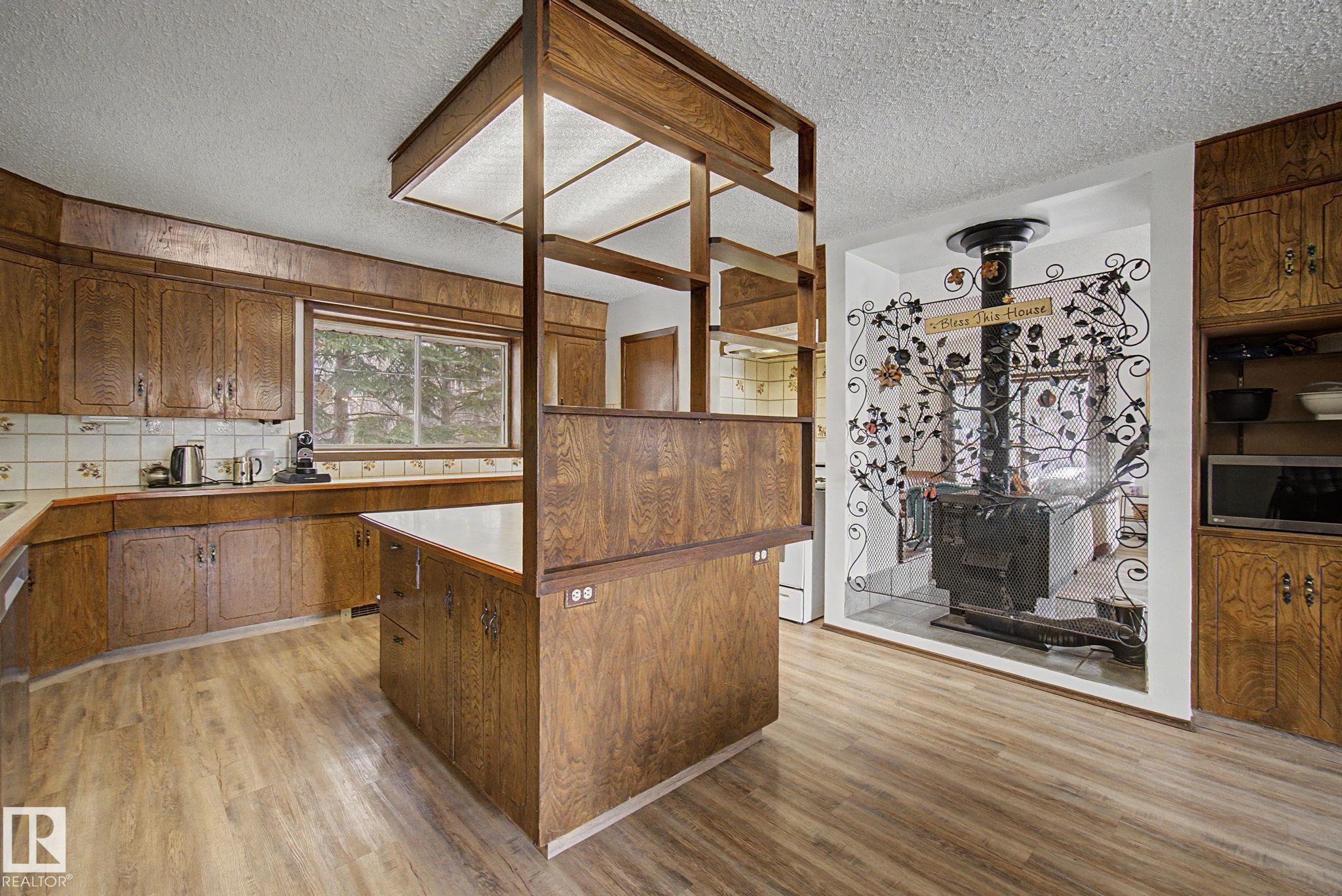 Photo 15 at 22302 Twp Rd 504, None, Rural Leduc County