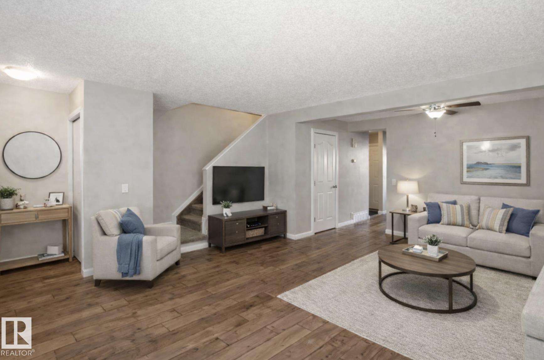 https://zimg.paragon.ice.com/ParagonImages/Property/PM/RAE/225395131/7/0/0/4ebd7bf4ad3f66801fb12b52c1b0958c/1/9b42fa16976f647ddab54288ed411209/225395131-2b62b7b2-73c6-43ea-bbc1-e1d881e1bc32.JPG