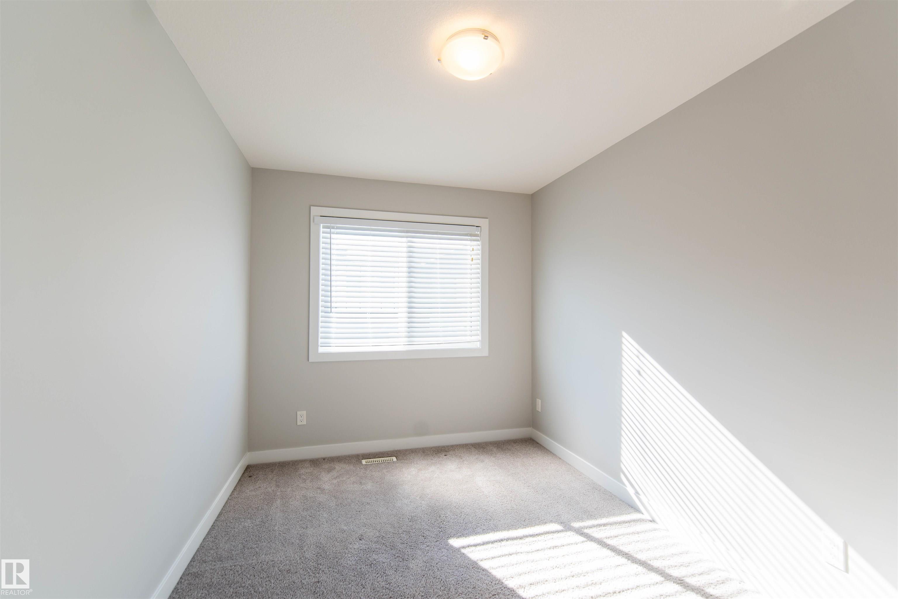 https://zimg.paragon.ice.com/ParagonImages/Property/PM/RAE/225395140/13/0/0/93d6a775b61958633c511de7133055a9/1/d172310e511ac8f6926e4172236aa33e/225395140-fc4de717-5837-4d68-b9b8-2d2b17bd7ae2.JPG
