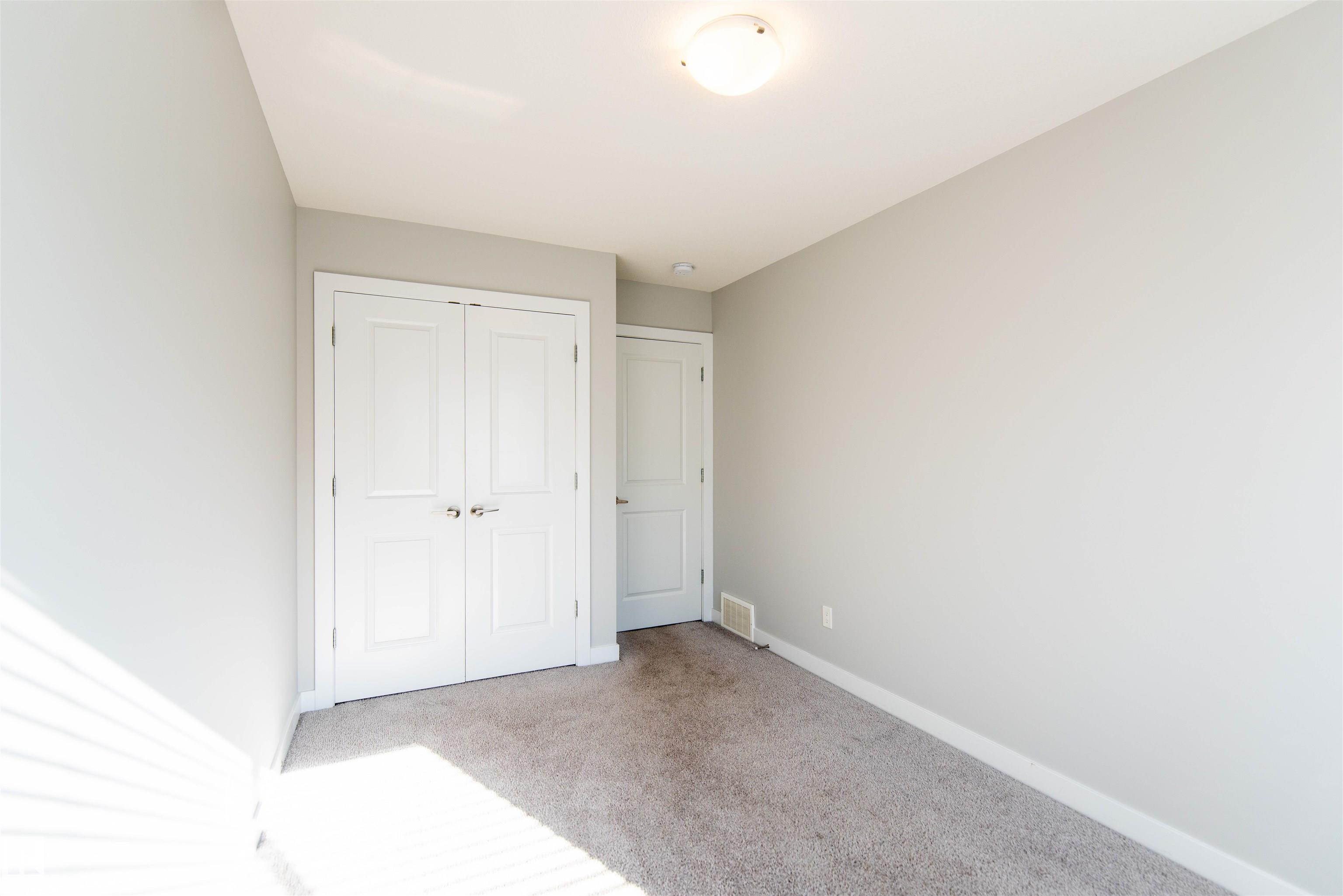 https://zimg.paragon.ice.com/ParagonImages/Property/PM/RAE/225395140/17/0/0/a58d5884ca062681ec8540abb6c42e26/1/d172310e511ac8f6926e4172236aa33e/225395140-babd3565-eb74-44eb-9738-74513c08f2dc.JPG