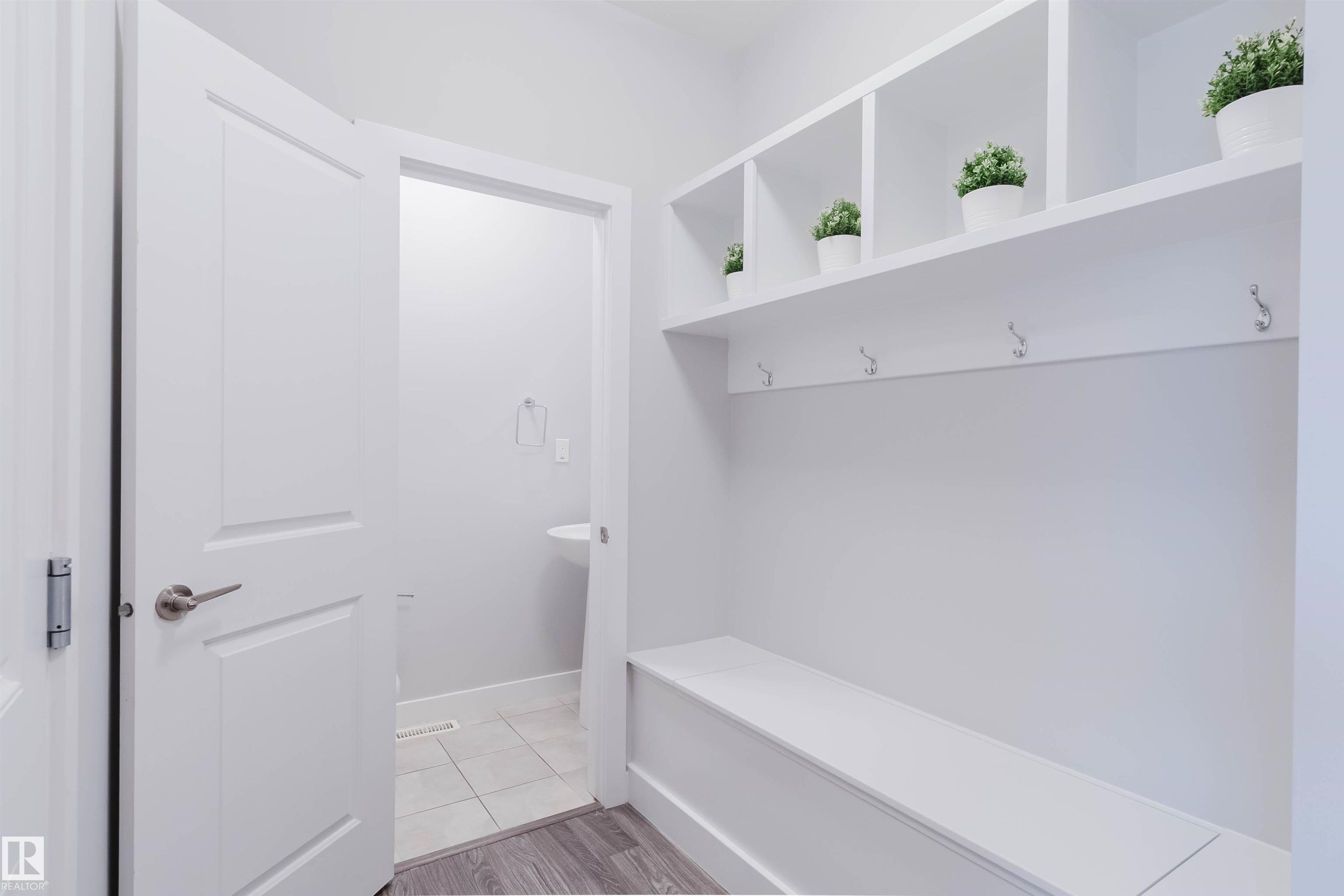 https://zimg.paragon.ice.com/ParagonImages/Property/PM/RAE/225395140/21/0/0/f3dacfa97c143d2ceba2525b012ce0ce/1/d172310e511ac8f6926e4172236aa33e/225395140-1dcb818f-c8a9-4702-adb9-177e5c4e8e4d.JPG