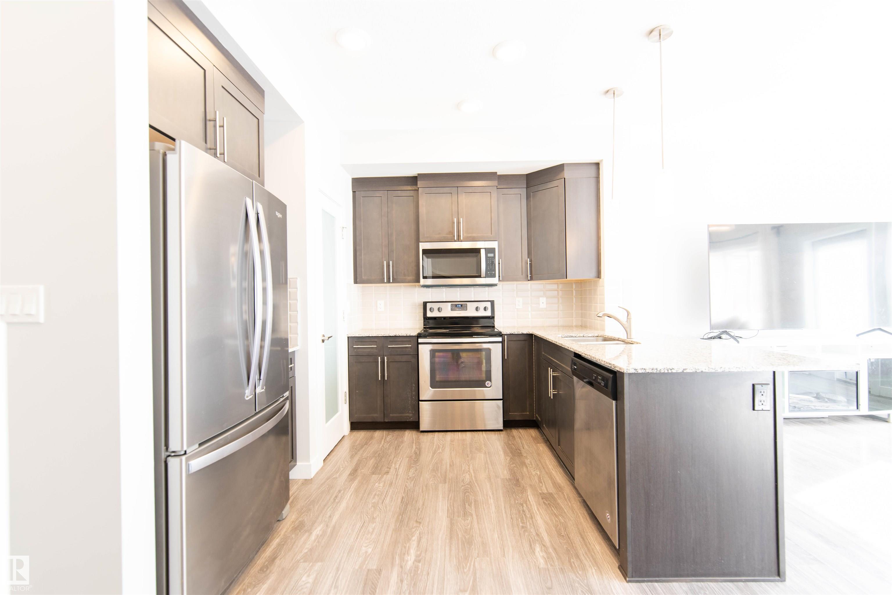 https://zimg.paragon.ice.com/ParagonImages/Property/PM/RAE/225395140/7/0/0/1d7fbee9f40624fdb24f4a44d90bd3f1/1/d172310e511ac8f6926e4172236aa33e/225395140-511ea194-874f-4cf1-b0f5-253044d46ef8.JPG