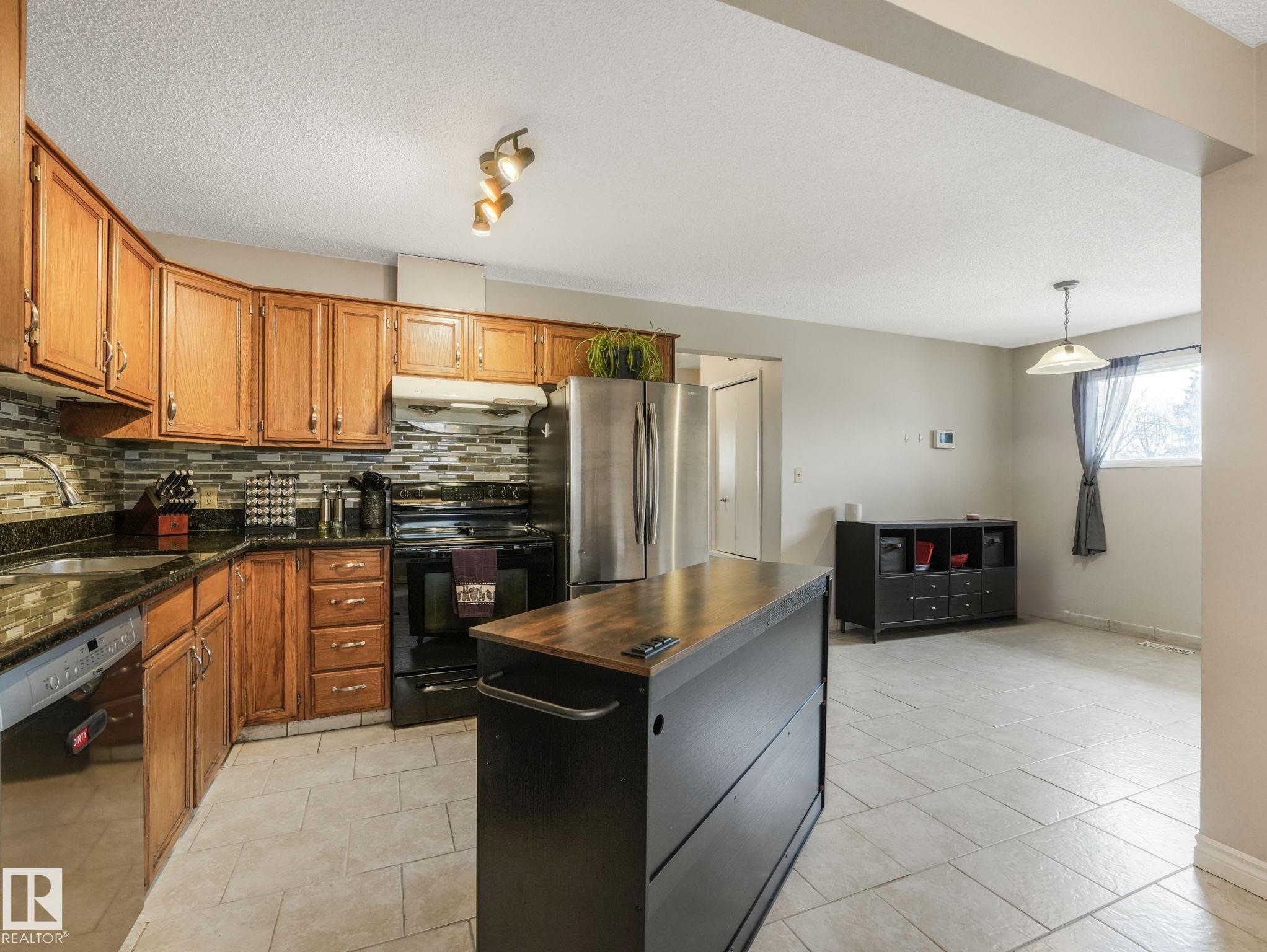 Photo 29 at 9945 163 Street NW, Glenwood, Edmonton