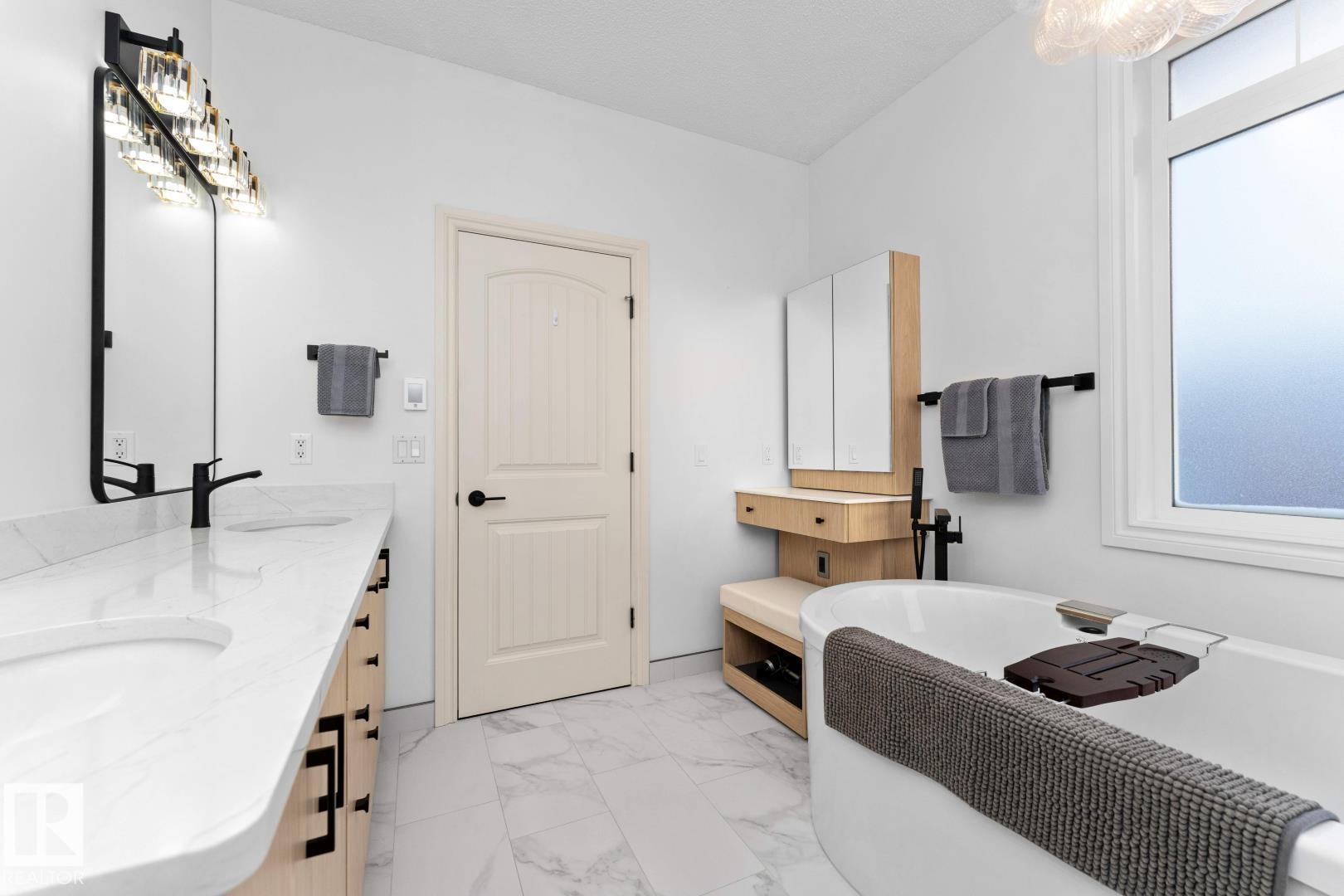 Photo 23 at 3211 62 Street, Four Season Estates, Beaumont