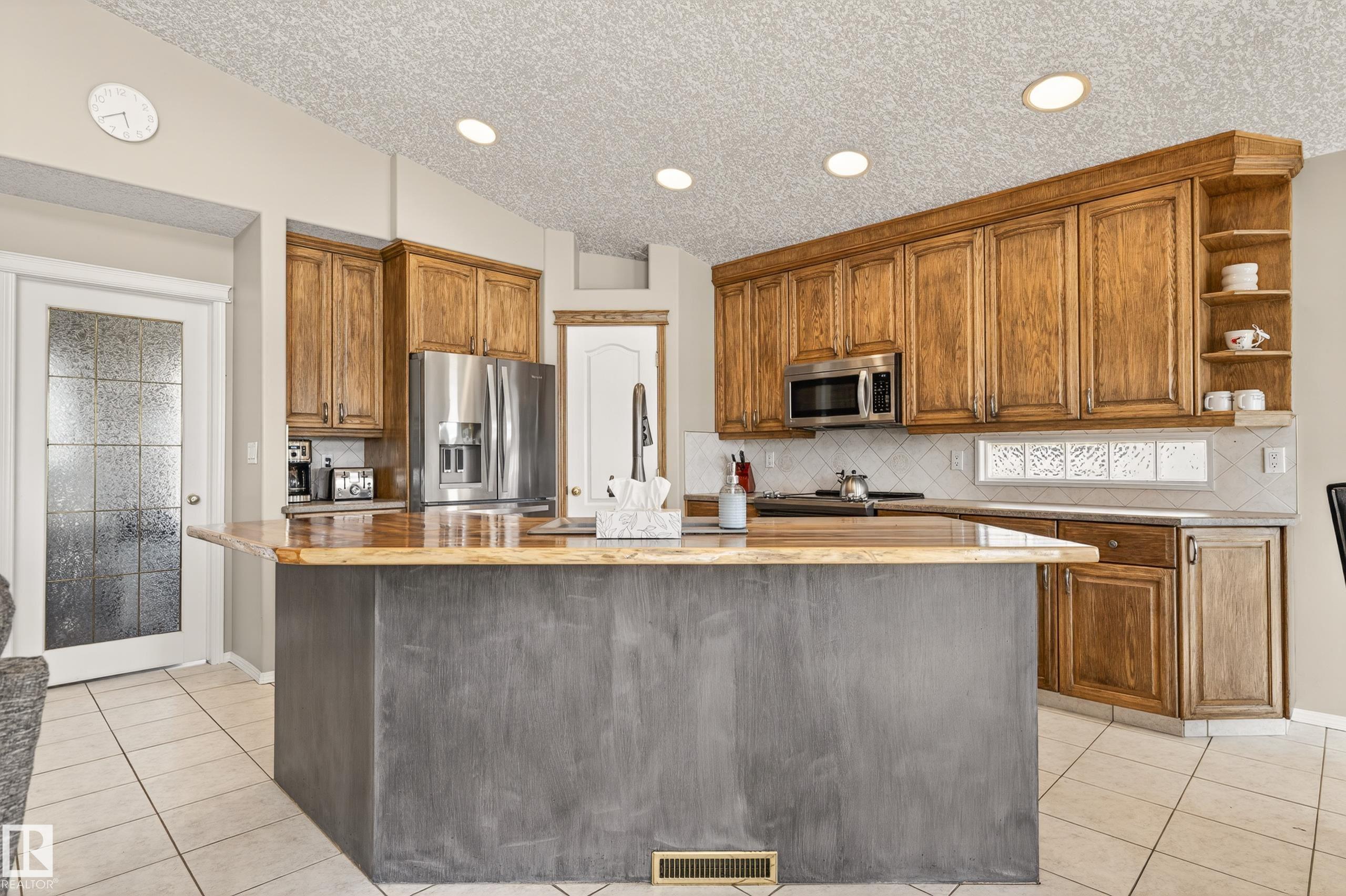 Photo 12 at 5301 40 Avenue, Brookside, Beaumont