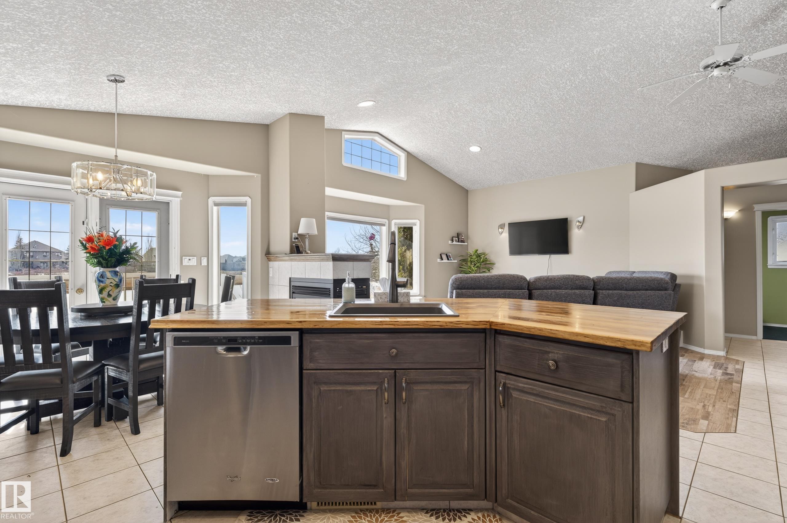 5301 40 Avenue, Brookside, Beaumont