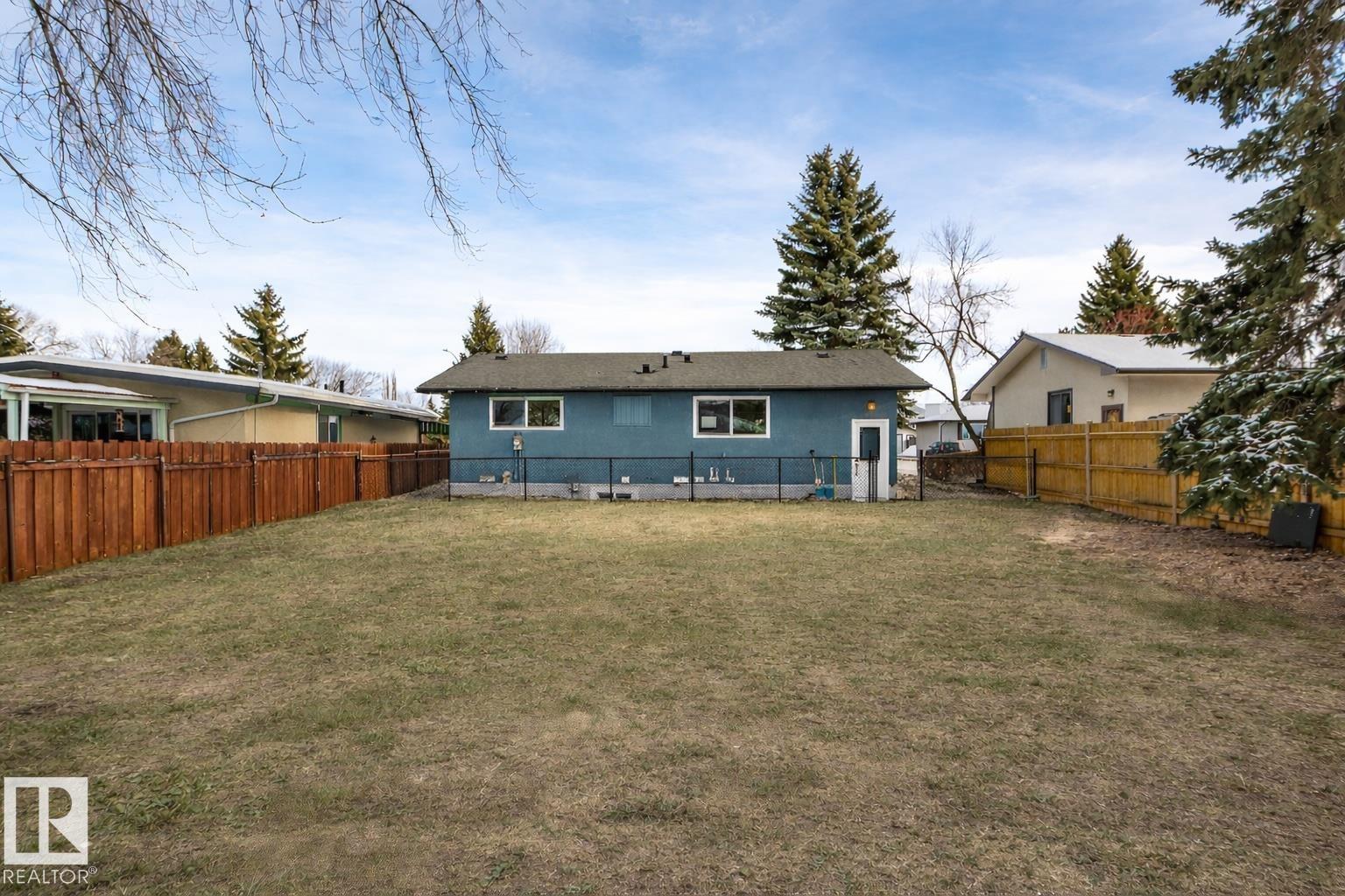 Photo 16 at 4 Eagle Drive, Brentwood, Sherwood Park