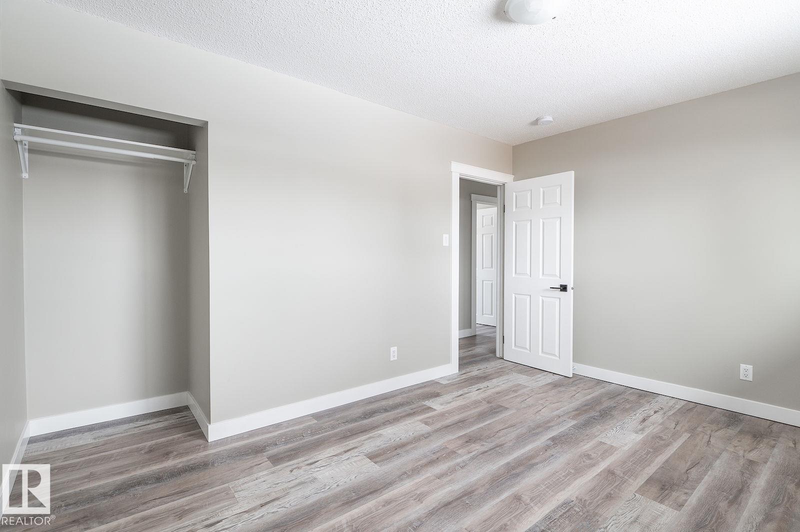 Photo 9 at 4 Eagle Drive, Brentwood, Sherwood Park