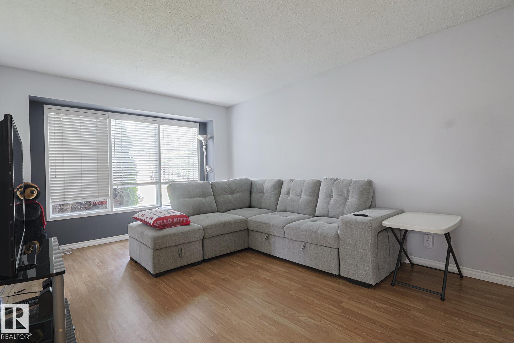 10439 16 Avenue NW, Bearspaw, Edmonton