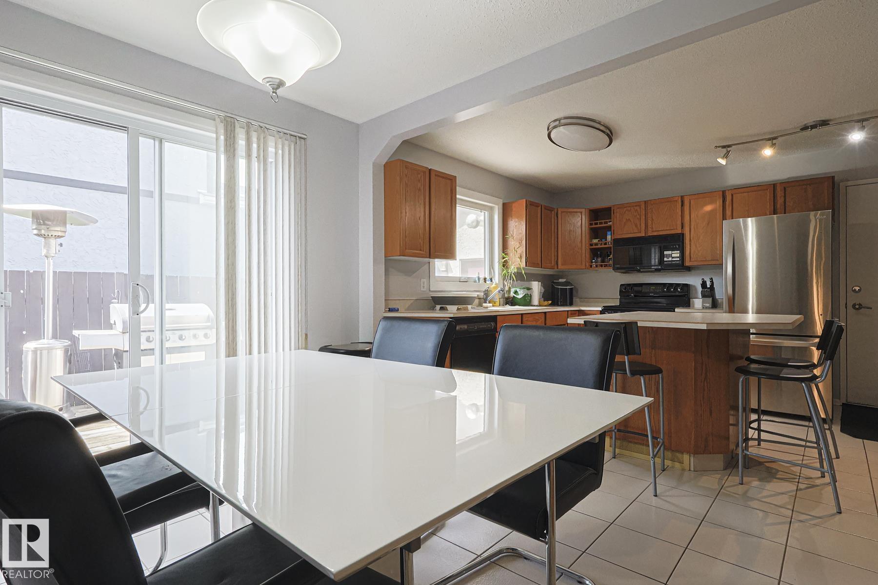 Photo 9 at 10439 16 Avenue NW, Bearspaw, Edmonton