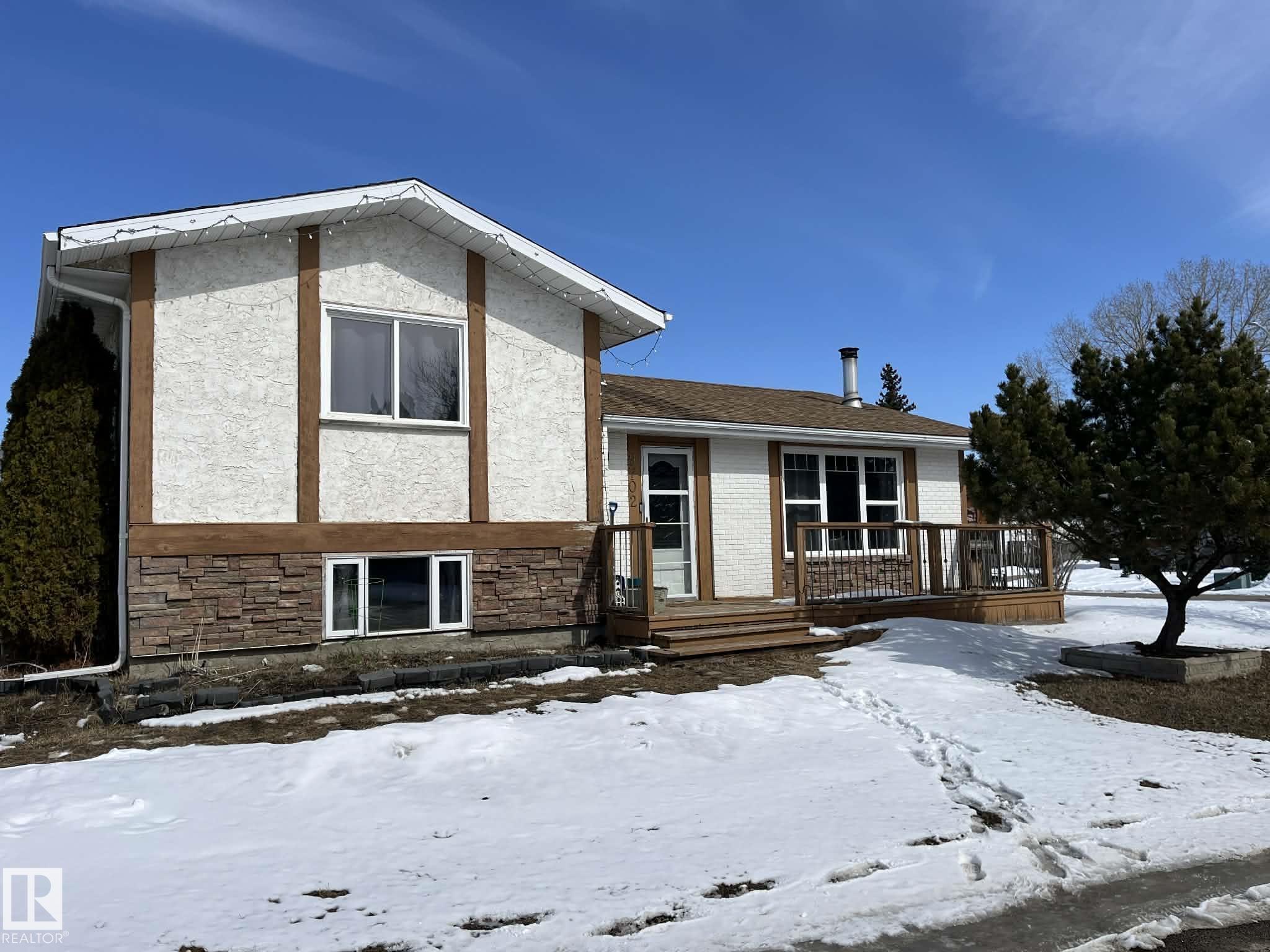 9702 95 Avenue, Morinville