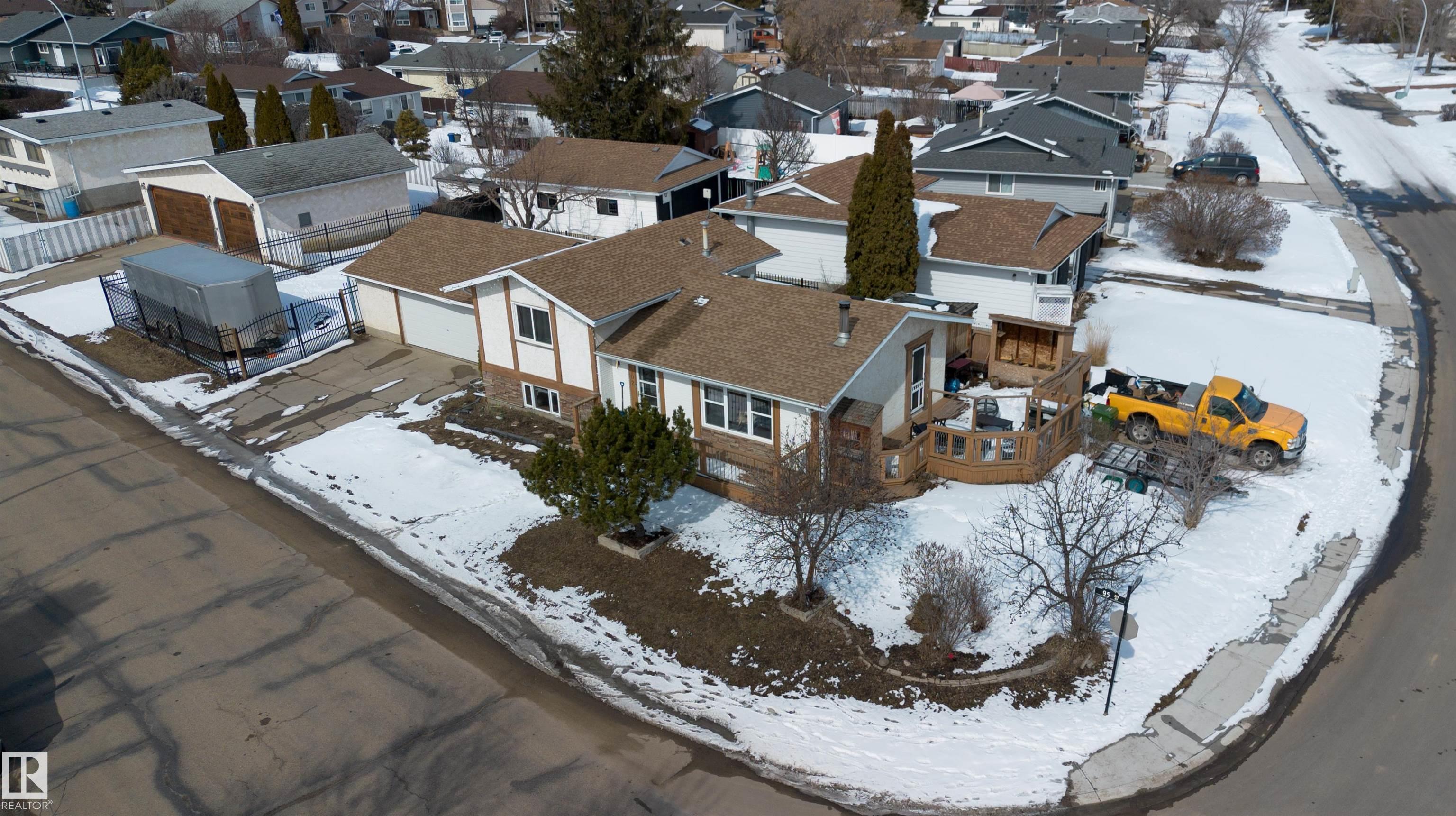 9702 95 Avenue, Morinville