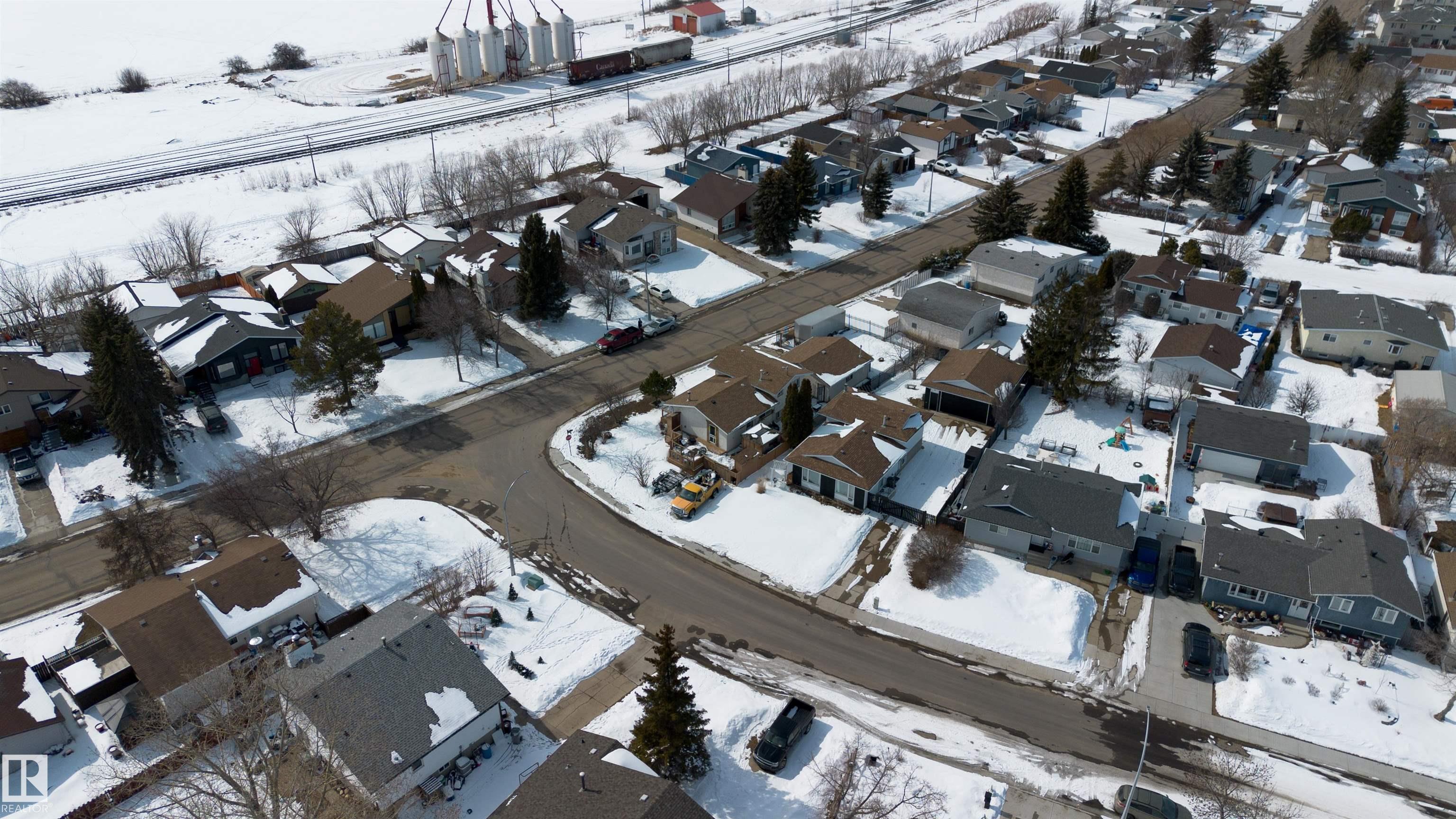 9702 95 Avenue, Morinville