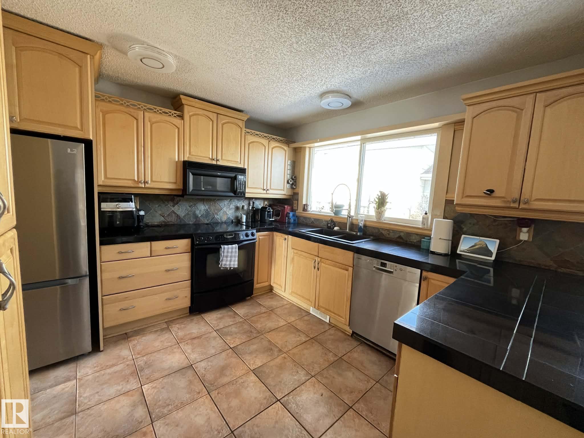 Photo 6 at 9702 95 Avenue, Morinville