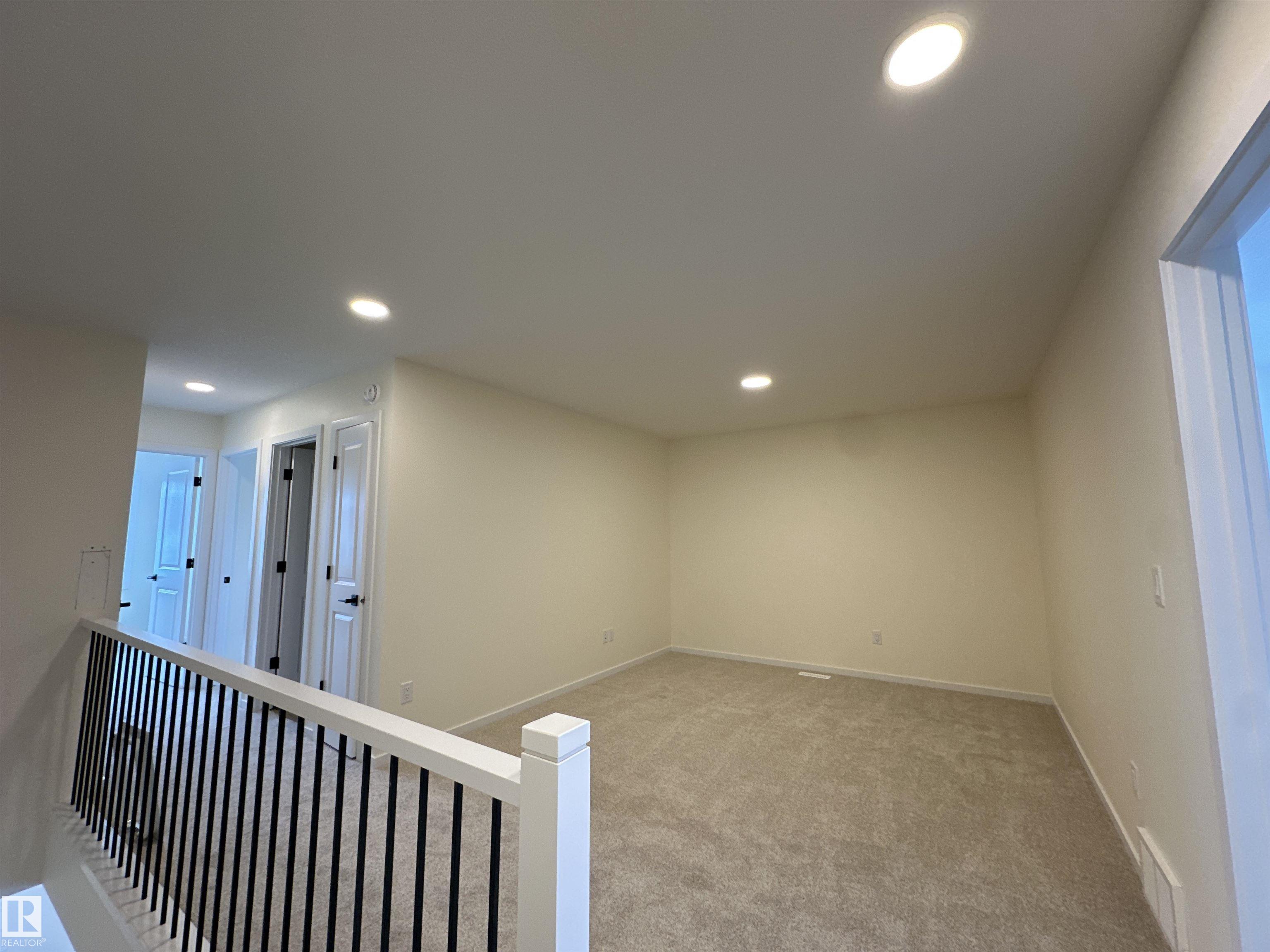 Photo 11 at 1092 Mcleod Avenue, Easton, Spruce Grove