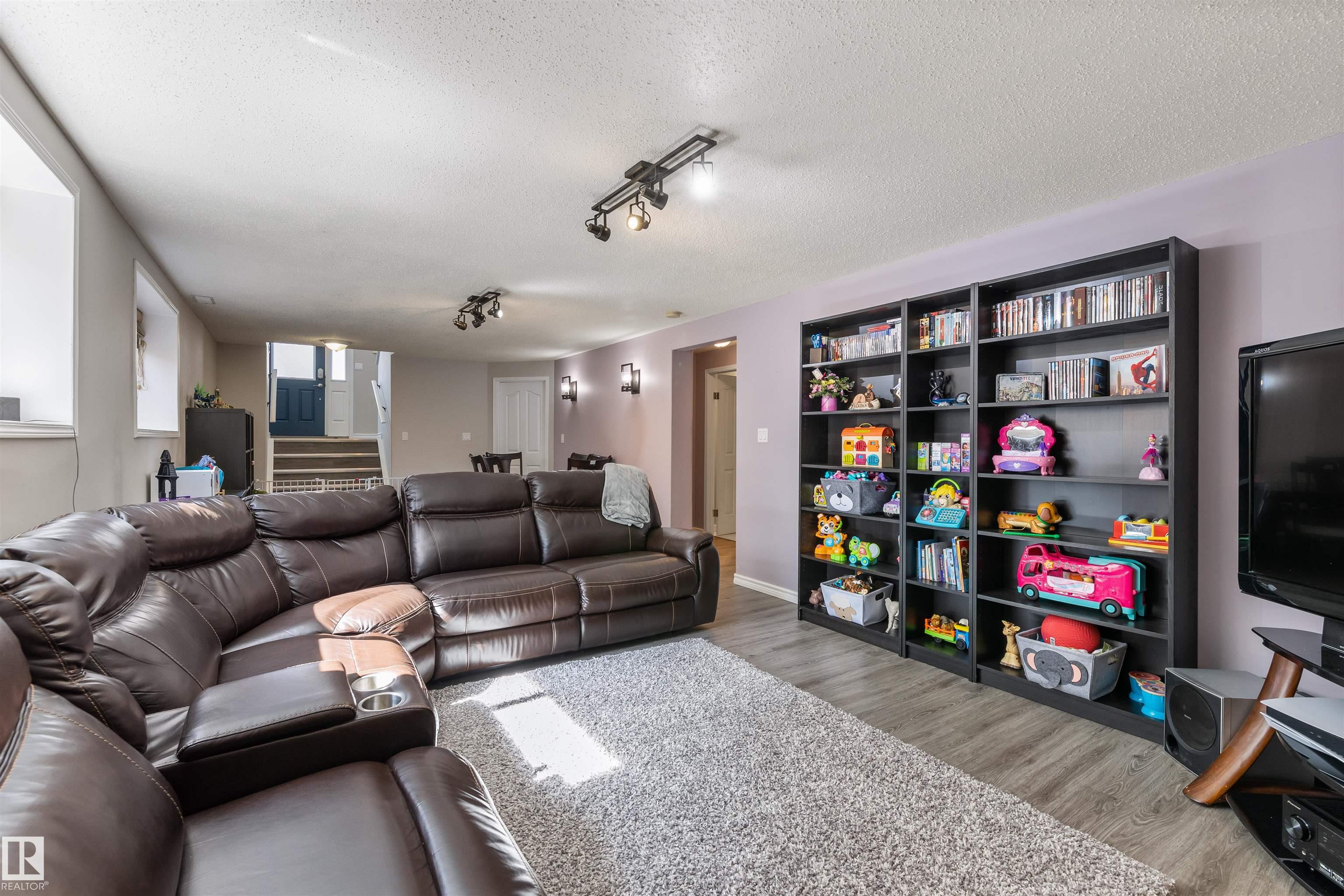 Photo 26 at 21 Dubonnet Way, Deer Ridge, St. Albert