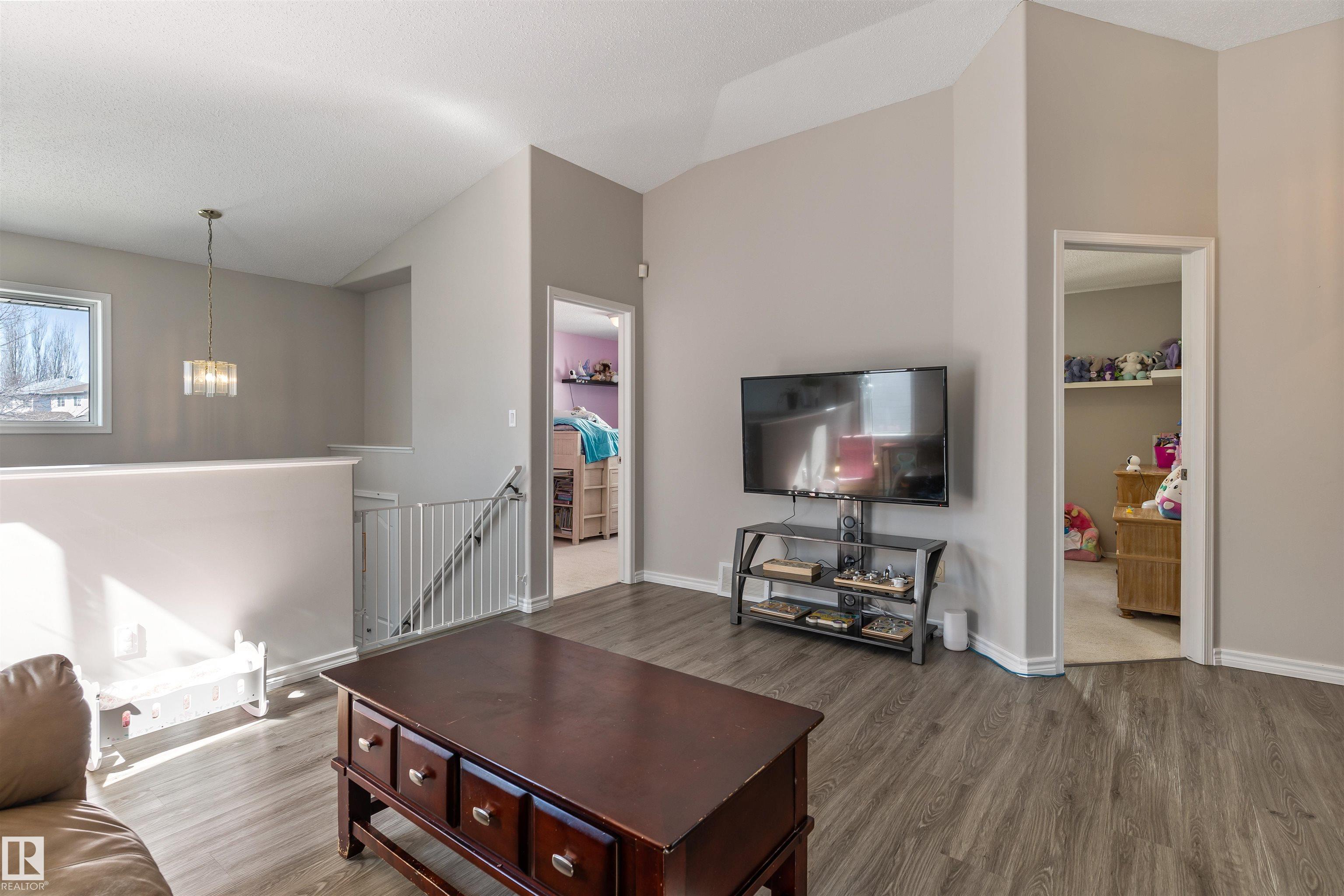 Photo 6 at 21 Dubonnet Way, Deer Ridge, St. Albert