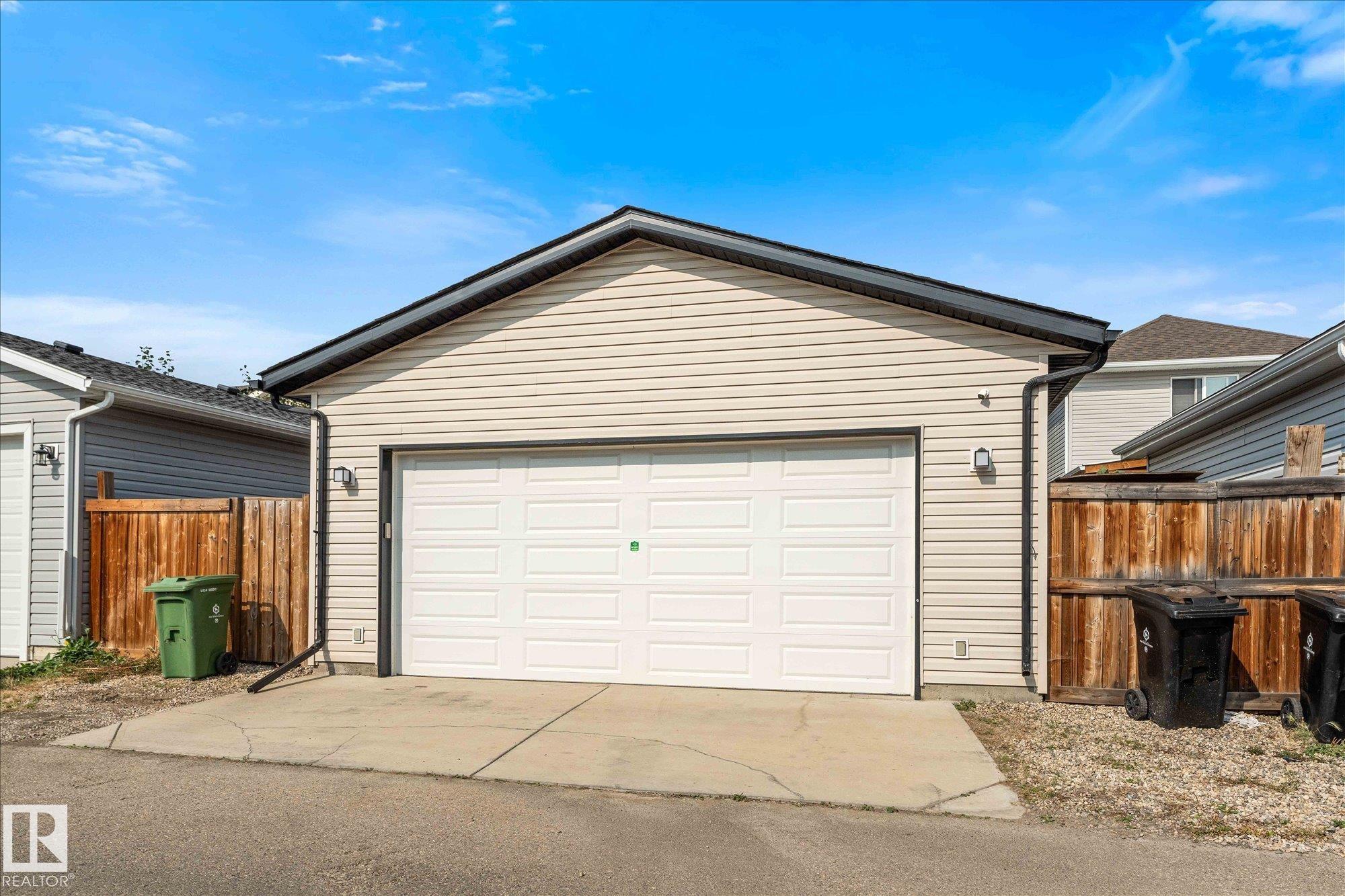 Photo 13 at 37 Santana Crescent, Sienna, Fort Saskatchewan