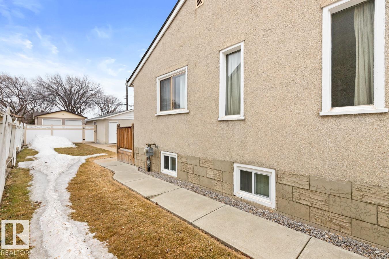 https://zimg.paragon.ice.com/ParagonImages/Property/PM/RAE/225395208/26/0/0/d397c925e94bc04e292722389e7e43ab/1/991647514e7e7a20c45c932cb897bf12/225395208-fc147f92-94fb-4572-b9dc-1b3fd76291f3.JPG