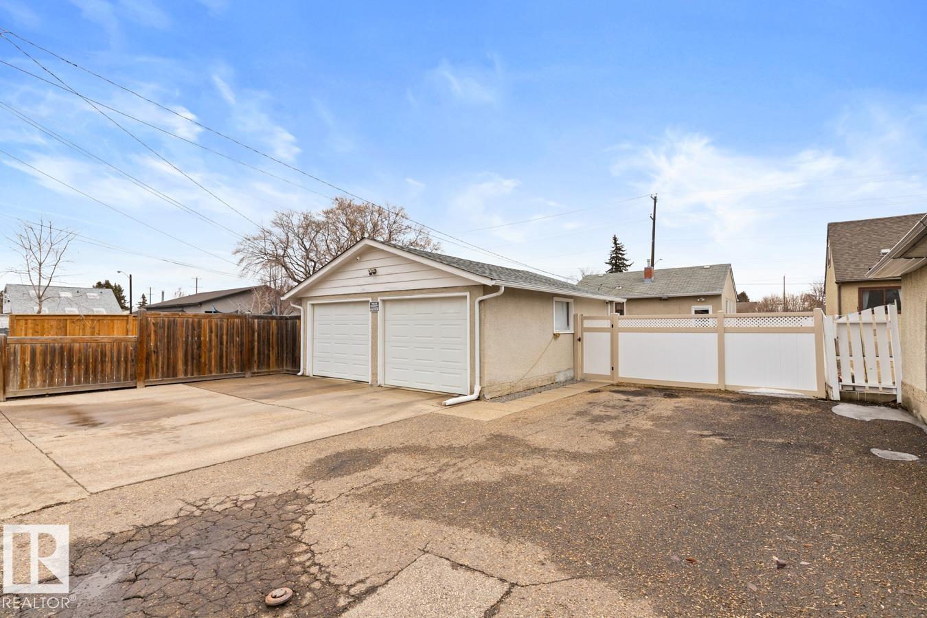 https://zimg.paragon.ice.com/ParagonImages/Property/PM/RAE/225395208/29/0/0/e85e5fc01d5d9449fd7ebb55846da1e8/1/991647514e7e7a20c45c932cb897bf12/225395208-fa146843-c945-4687-b3af-7652a9dae1ae.JPG