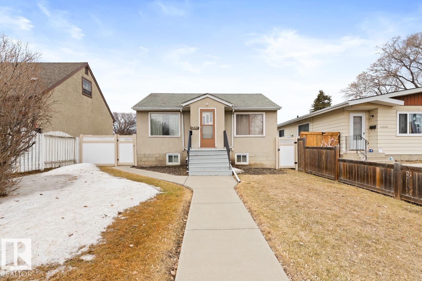 https://zimg.paragon.ice.com/ParagonImages/Property/PM/RAE/225395208/33/0/0/4dffd91a342f099d700500c9b6125dd9/1/991647514e7e7a20c45c932cb897bf12/225395208-c37580fd-692e-4980-af68-ed3c6bc21545.JPG