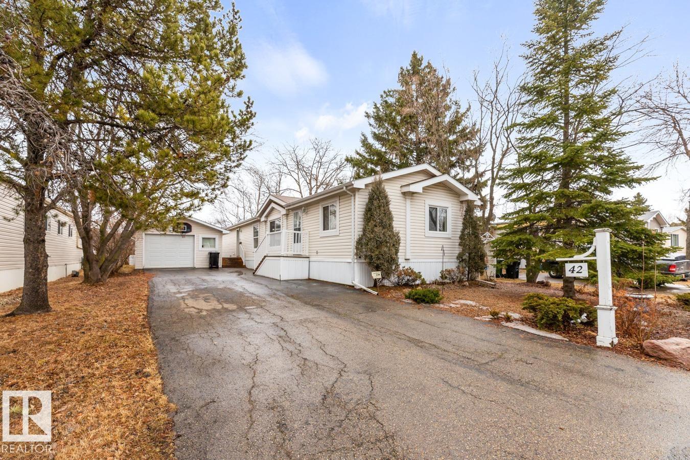 Picture for 42 Rim Road NW