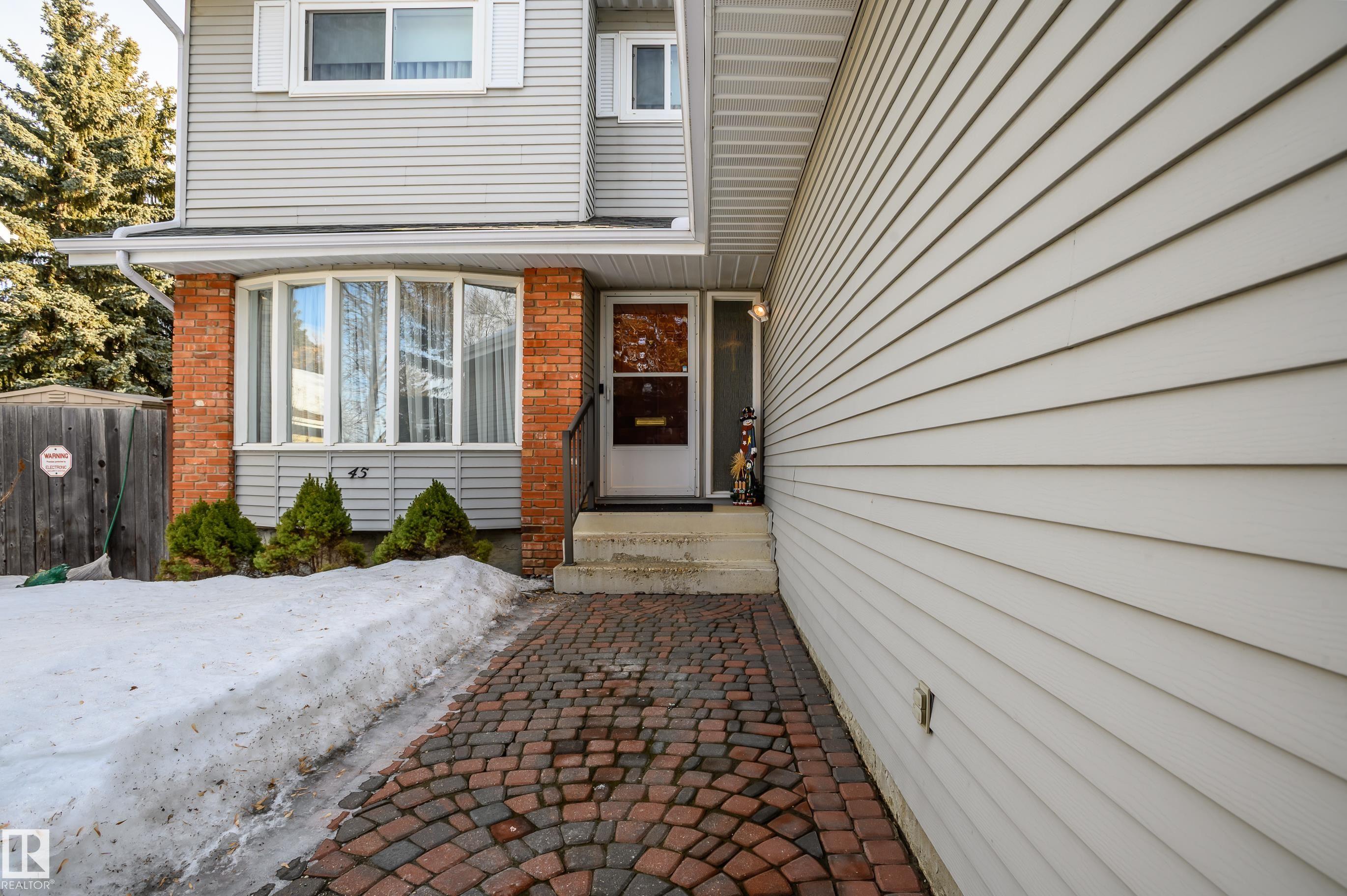 45 Wimbleton Crescent, Woodlands, St. Albert