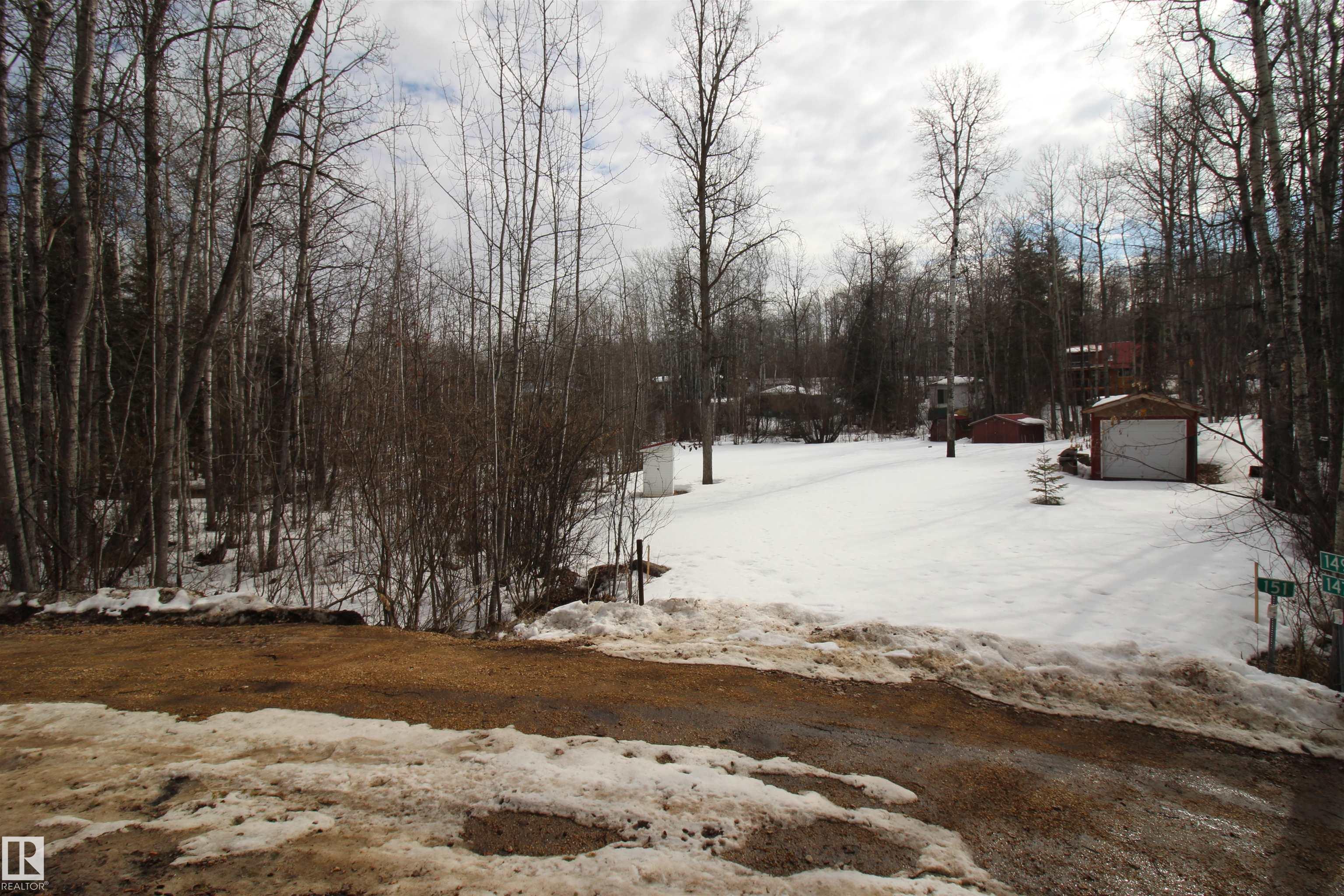 151, 153 5415 Twp Rd 594