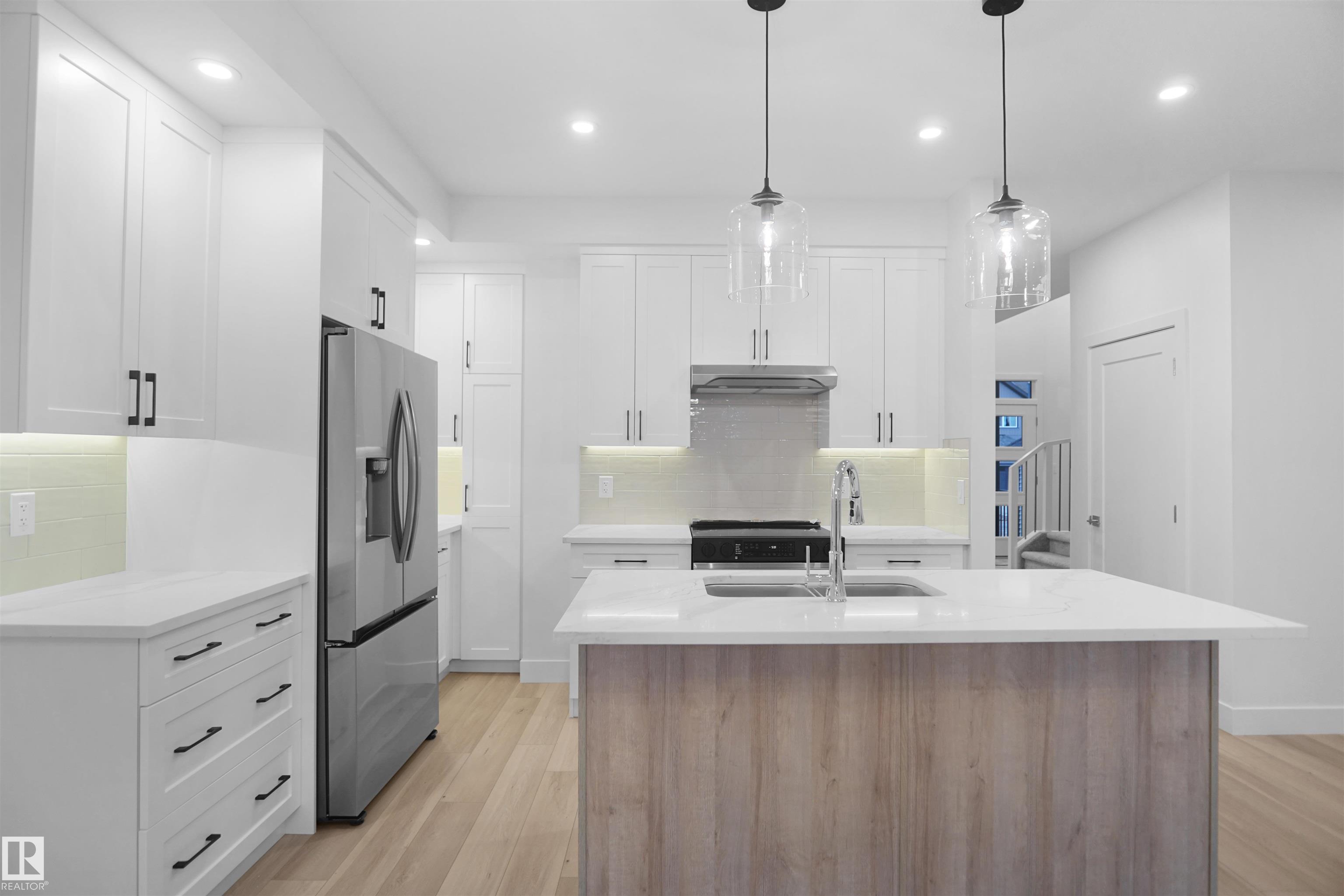 https://zimg.paragon.ice.com/ParagonImages/Property/PM/RAE/225395268/15/0/0/5edd78621b09d4a9c18eb2c667832e79/1/989f37e8085d78279d33704c0d56d07c/225395268-1a792507-5a4d-4a95-9ab0-12f26cdcb4c9.JPG