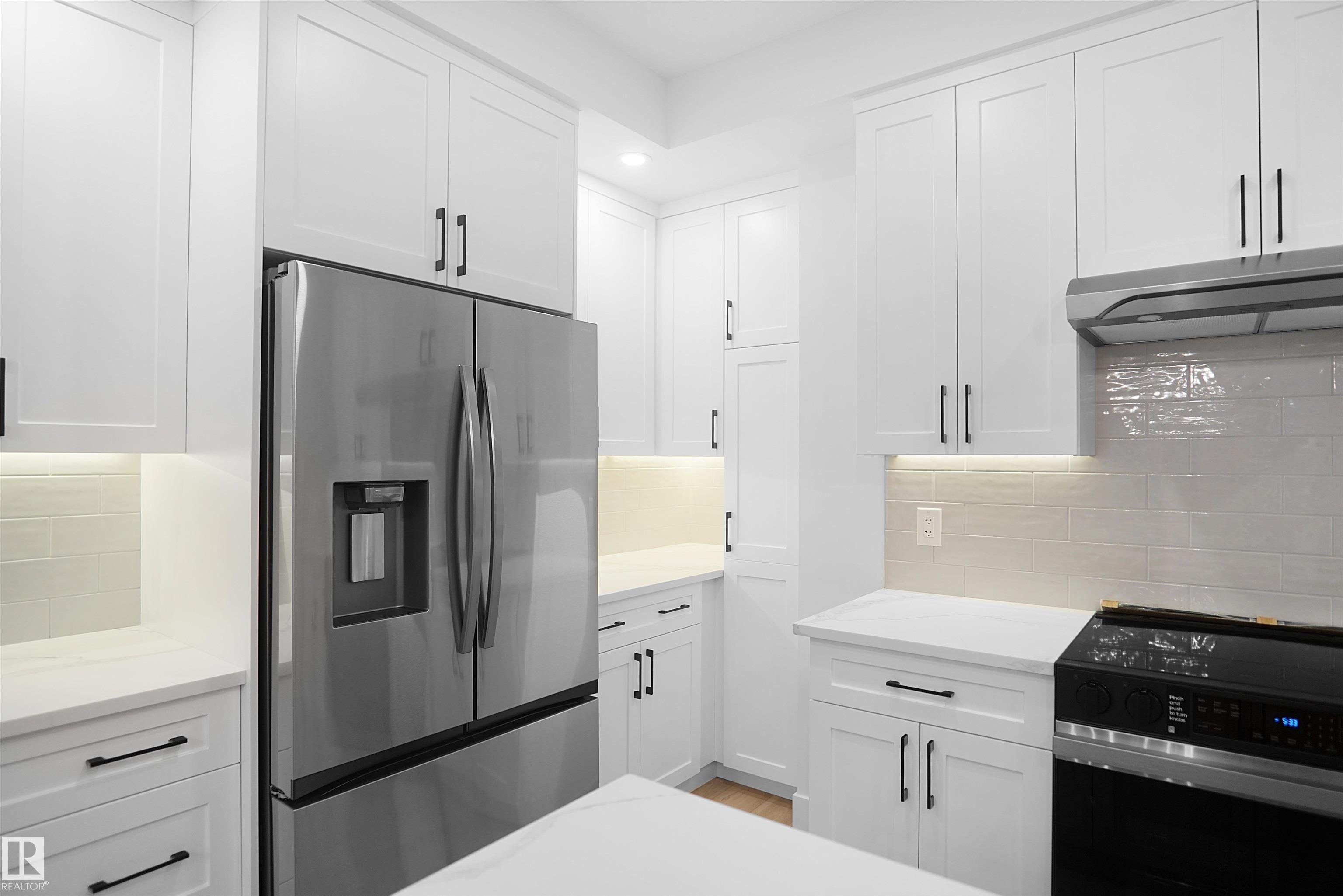 https://zimg.paragon.ice.com/ParagonImages/Property/PM/RAE/225395268/16/0/0/2ead50ec495d344cab1a73d353e5948d/1/989f37e8085d78279d33704c0d56d07c/225395268-51b95733-327f-4022-a6a7-141da72711e2.JPG