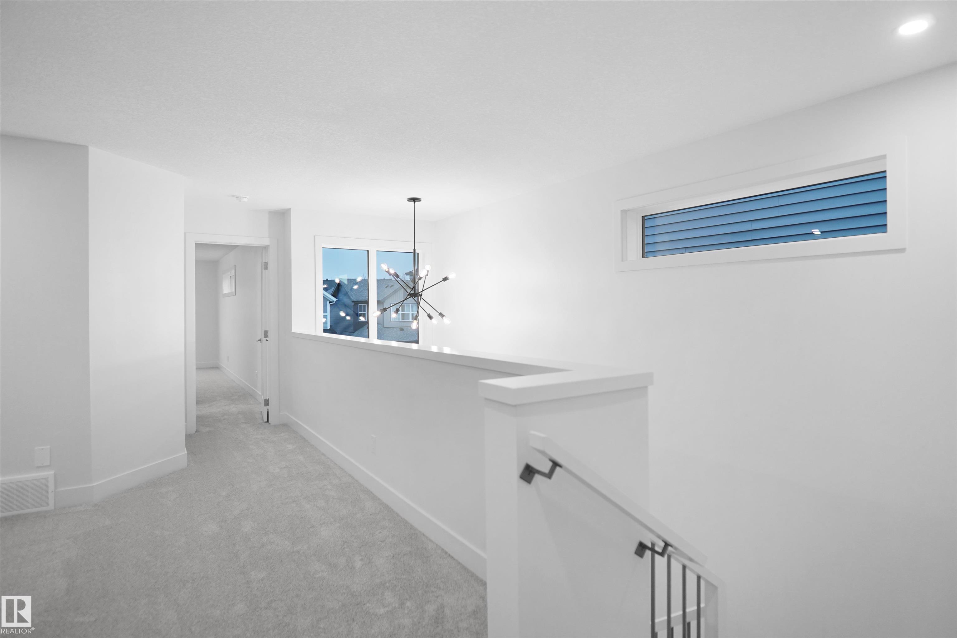 https://zimg.paragon.ice.com/ParagonImages/Property/PM/RAE/225395268/21/0/0/eb752a4deee897d6f56c9f0ace4f71fe/1/989f37e8085d78279d33704c0d56d07c/225395268-c34fa70f-1532-44be-84ee-caf6d3948a2f.JPG