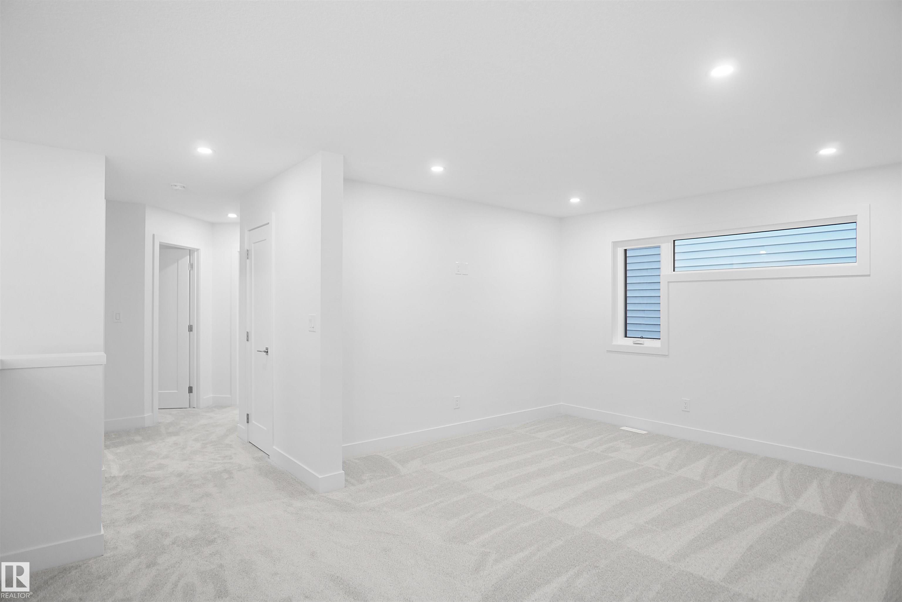 https://zimg.paragon.ice.com/ParagonImages/Property/PM/RAE/225395268/24/0/0/f89e08995f80b4fd5c286c9838a5fdaf/1/989f37e8085d78279d33704c0d56d07c/225395268-41ced126-ea38-4bad-b5ae-fd0eb3418c39.JPG