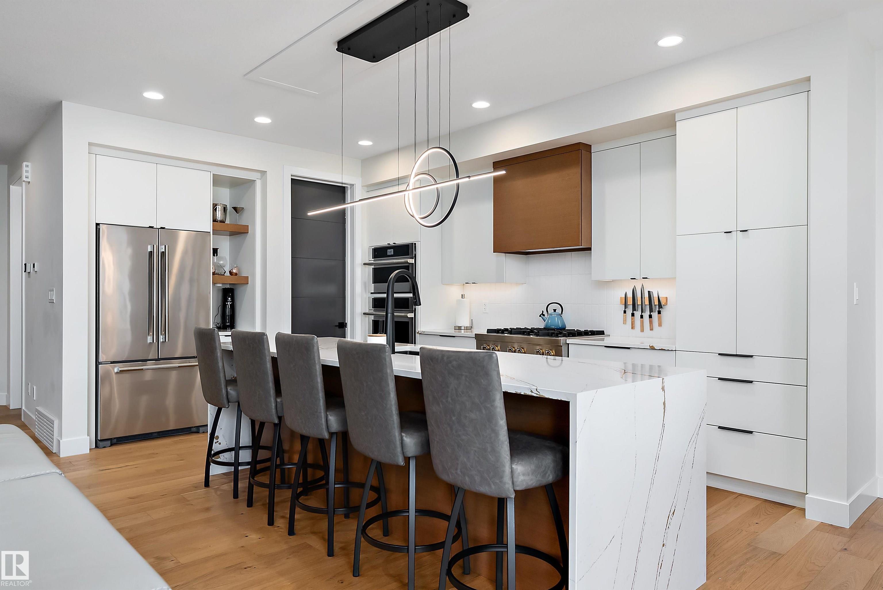 Photo 12 at 12518 39 Avenue NW, Aspen Gardens, Edmonton