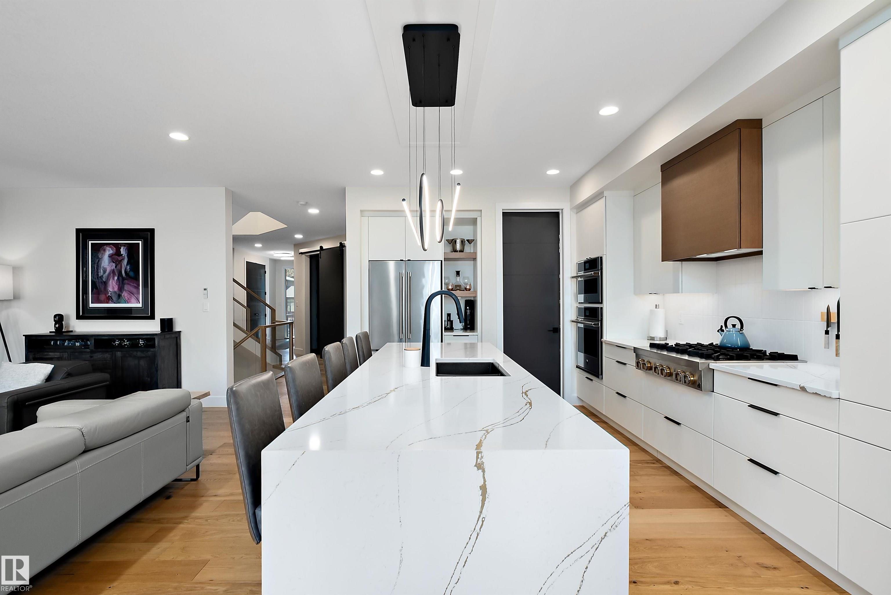 Photo 13 at 12518 39 Avenue NW, Aspen Gardens, Edmonton