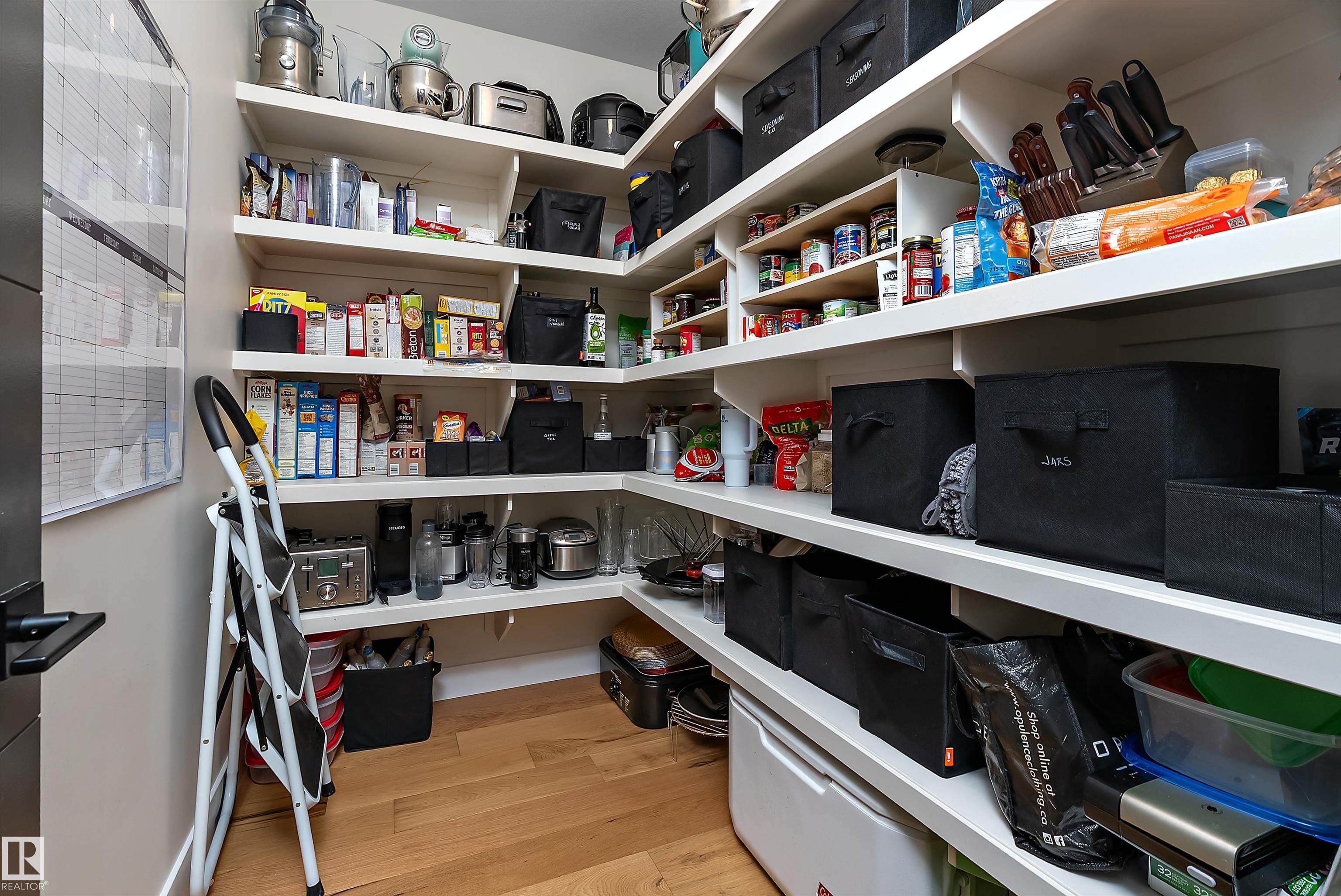 Photo 16 at 12518 39 Avenue NW, Aspen Gardens, Edmonton