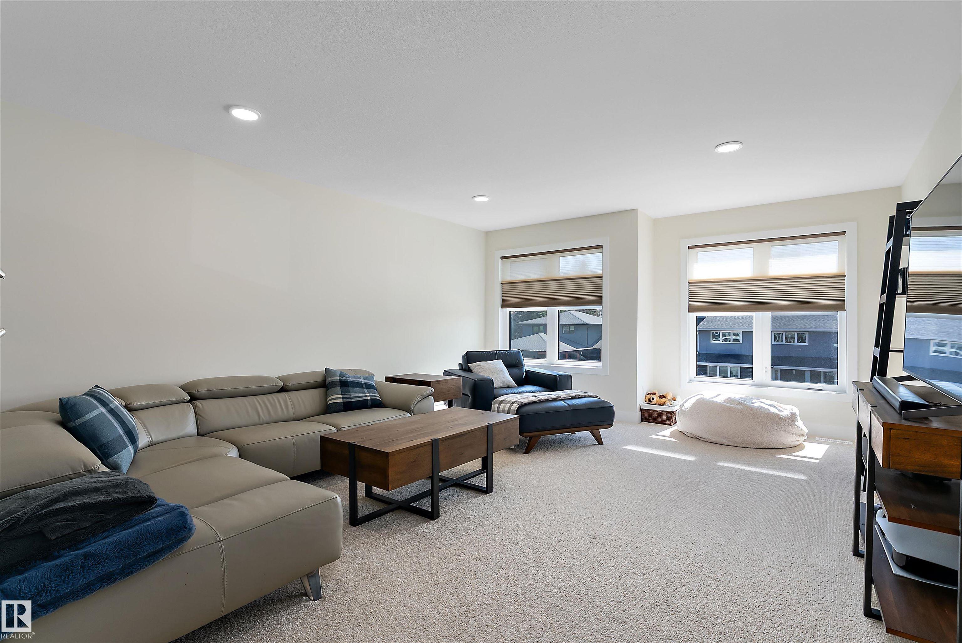 Photo 26 at 12518 39 Avenue NW, Aspen Gardens, Edmonton