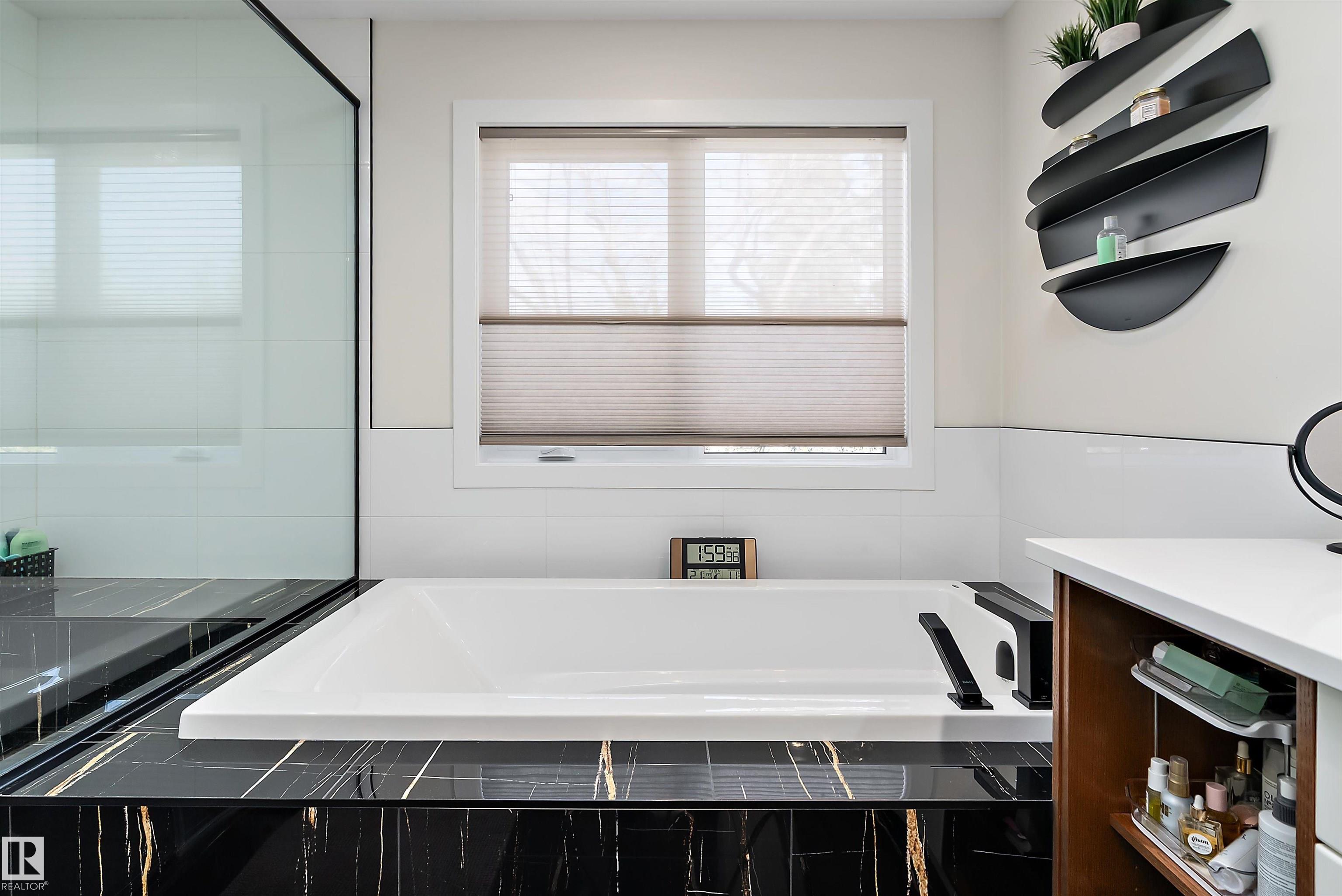 Photo 40 at 12518 39 Avenue NW, Aspen Gardens, Edmonton