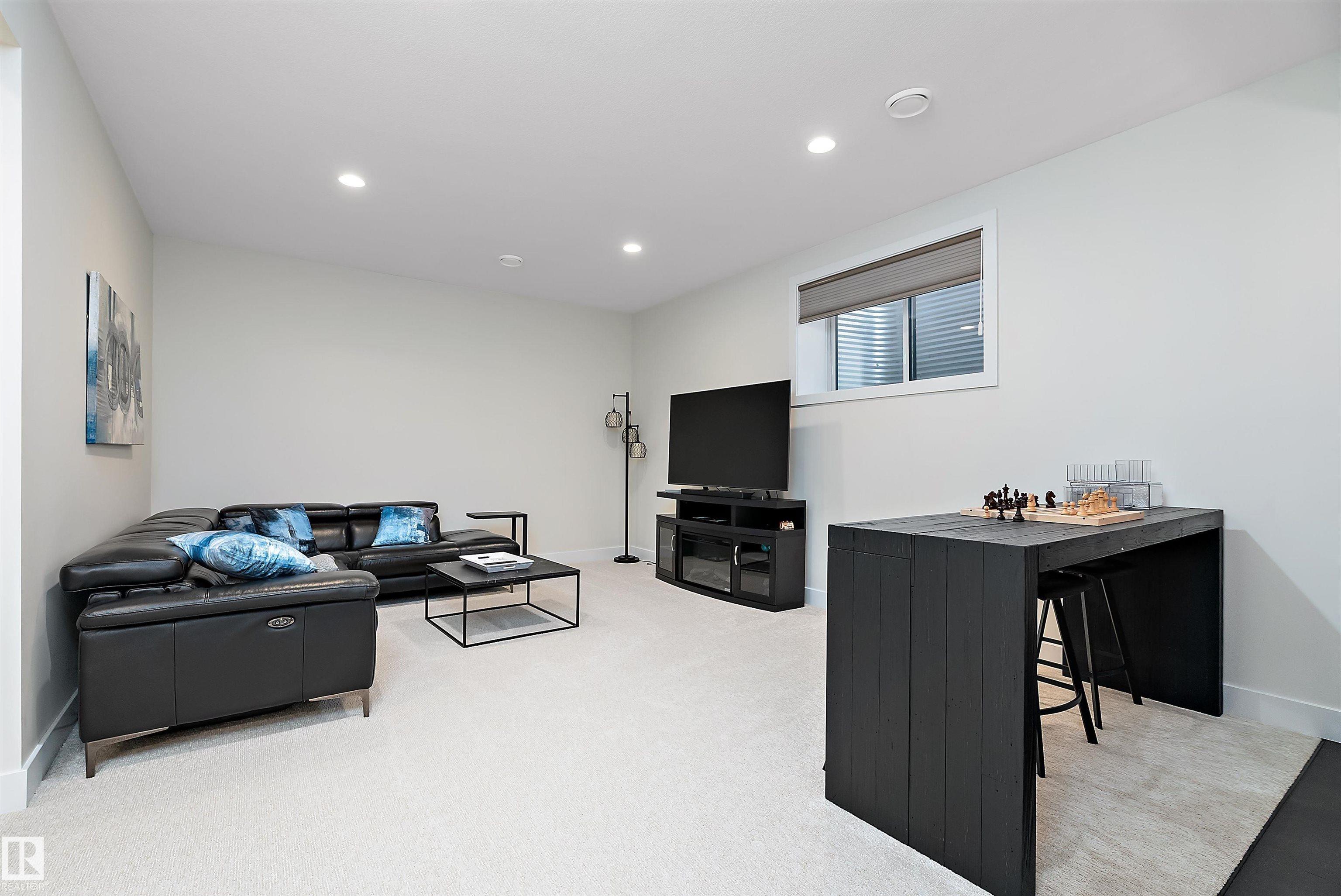 Photo 45 at 12518 39 Avenue NW, Aspen Gardens, Edmonton