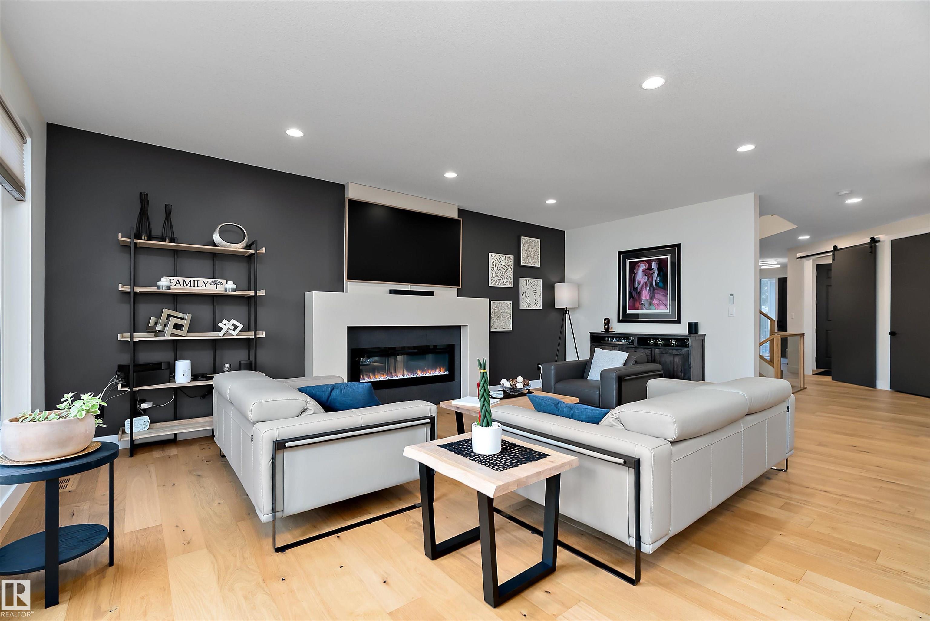 Photo 7 at 12518 39 Avenue NW, Aspen Gardens, Edmonton