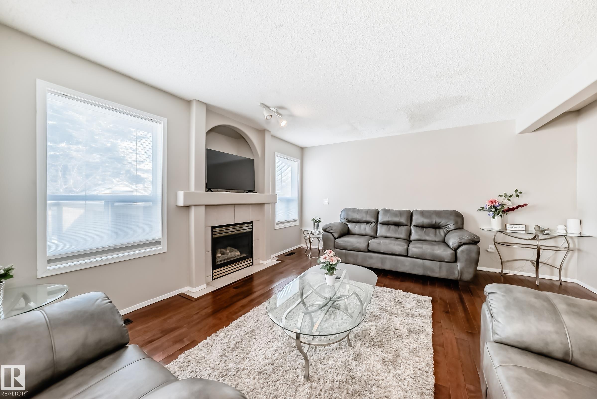 19024 50 Avenue NW, Jamieson Place, Edmonton